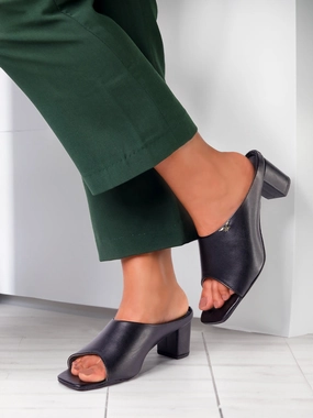 Aamya Black Block Heels Cool Vibe