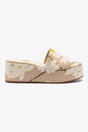 Airflow Mesh Glossy surface Alex Flatform Mule In Beige Printed Raffia