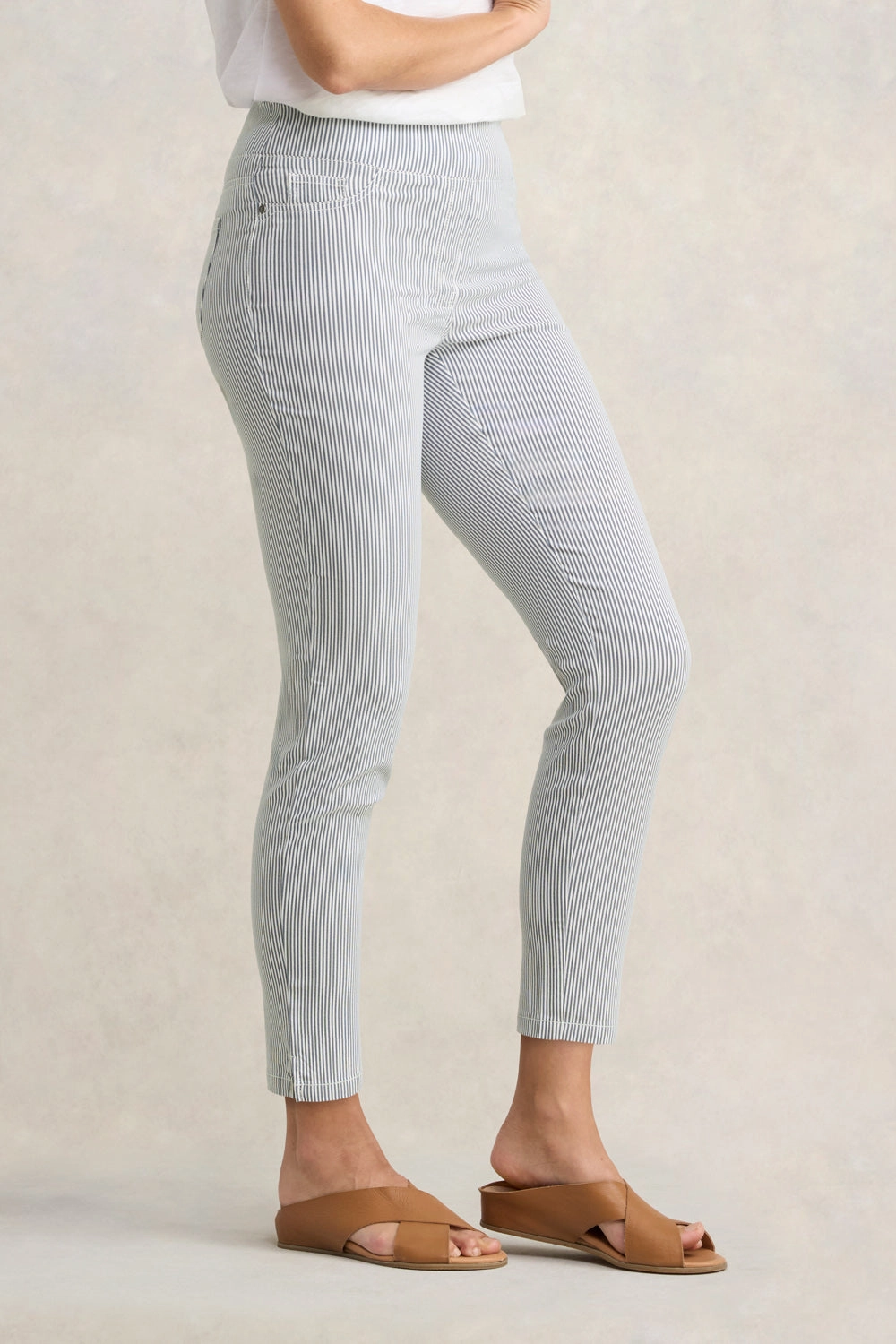 Bengajean?  7/8 Seersucker - Navy & White Stripe Abrasion Resistant Fabric High-waisted fit