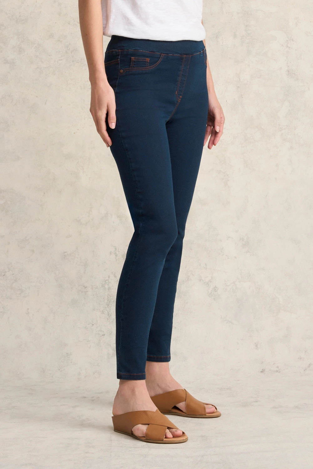 Bengajean? Good Earth Cotton? 7/8 Skinny Leg - Clean Denim Blue Smart Motion