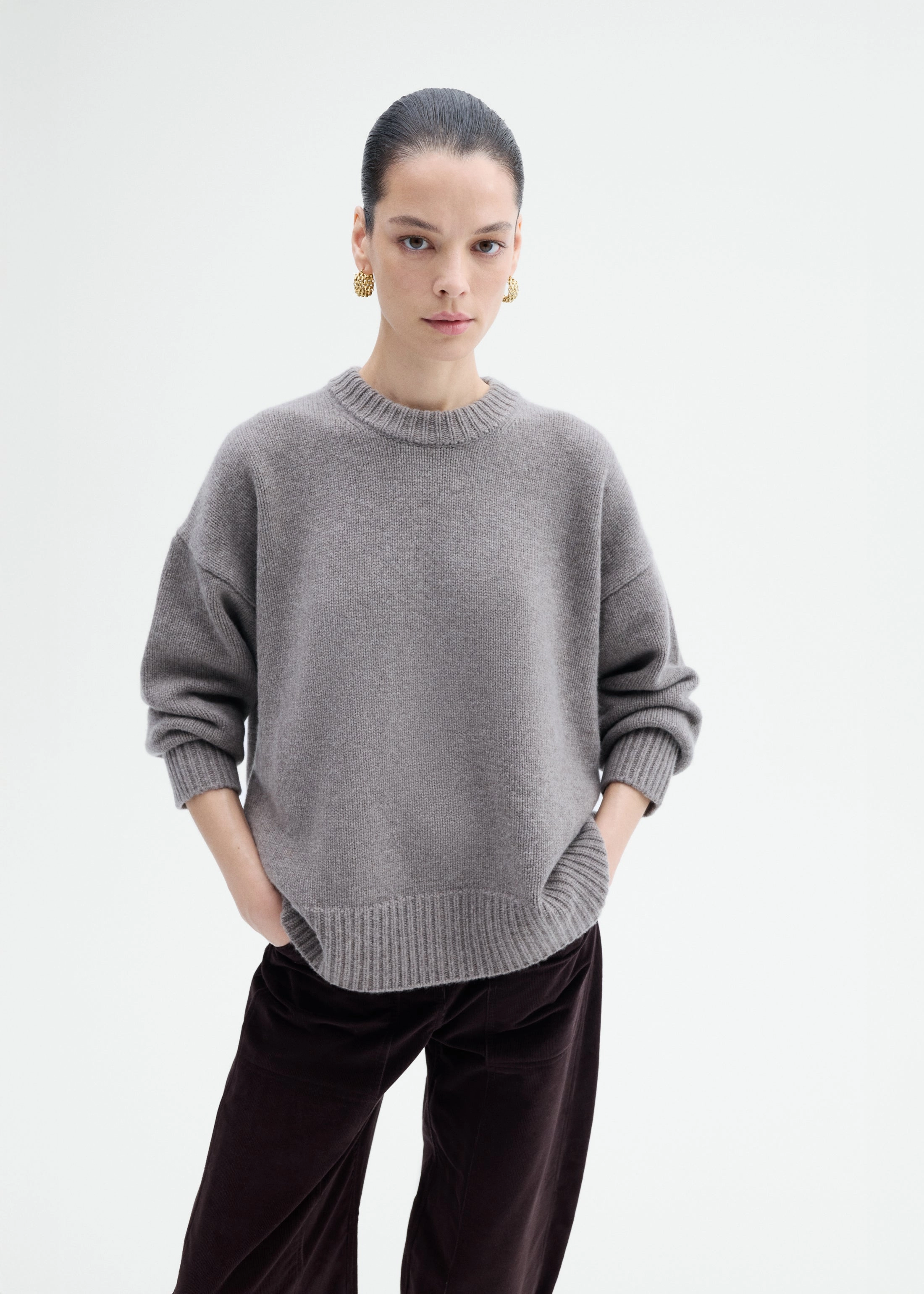 NonRestrictive Cuff LowImpact Knitting Boyfriend Crew Sweater in Wool Cashmere - Taupe