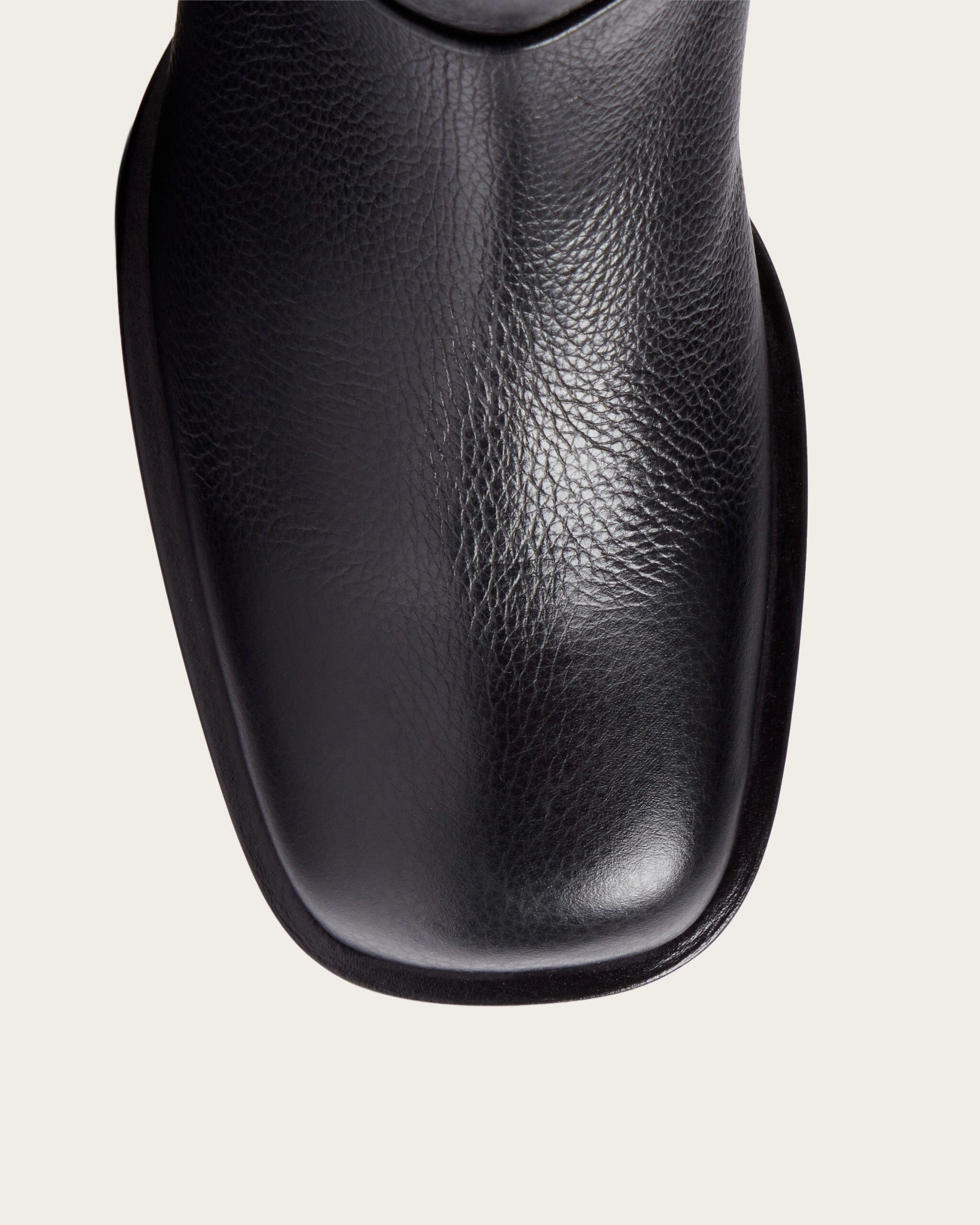 natural materials Seamless Comfort Daily Walks Cade Boot, Black