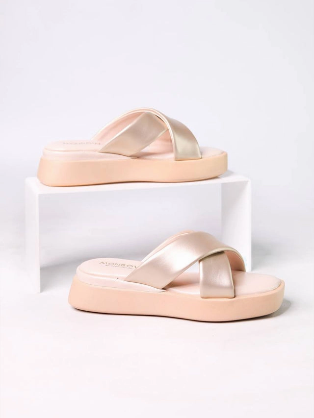 Cassie Gold Flatform Heels Bold Finish Slip-On Pumps