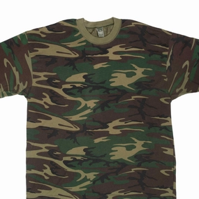 Bold and Comfortable VINTAGE HUNTING WOODLAND CAMO TEE SHIRT 1990S SIZE 2XL