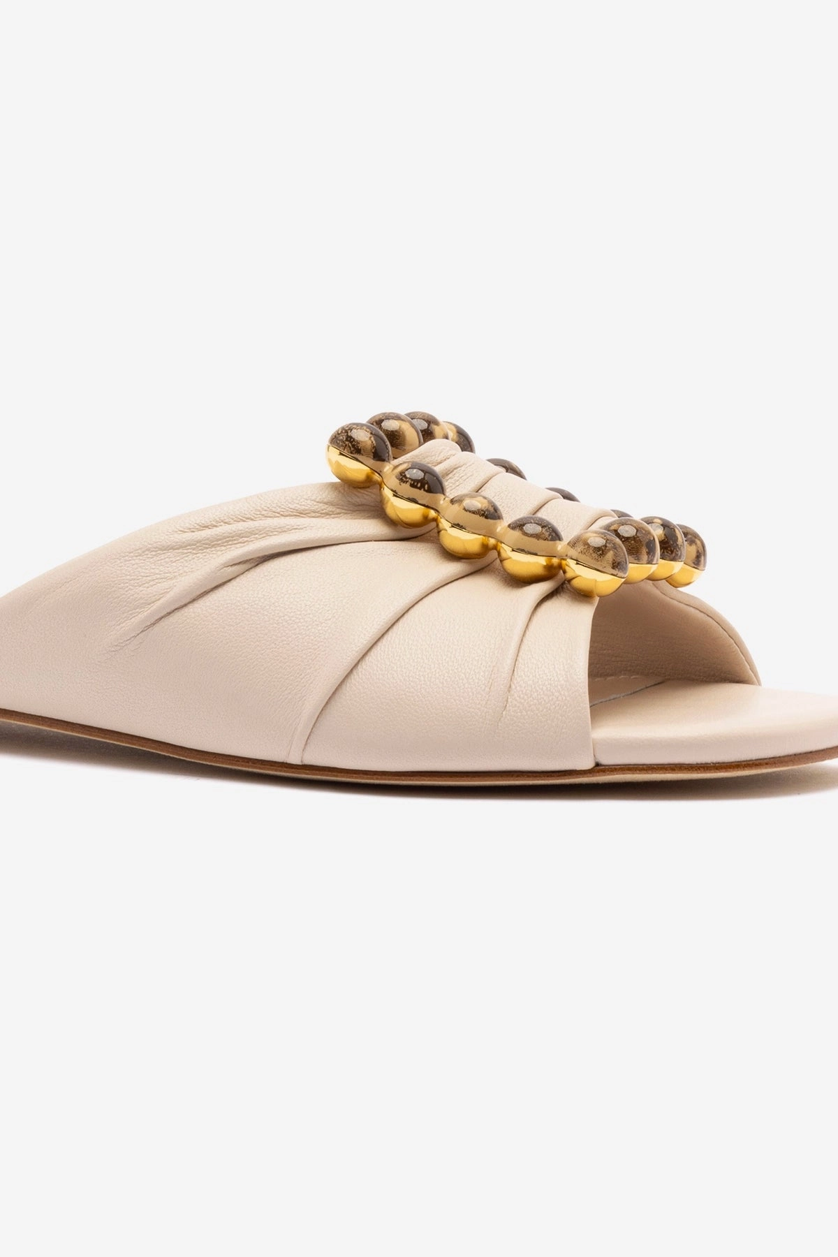 Chloe Gosselin by Larroud?? Nova Flat In Puff Cream Leather Look Hunt Odor Resistant