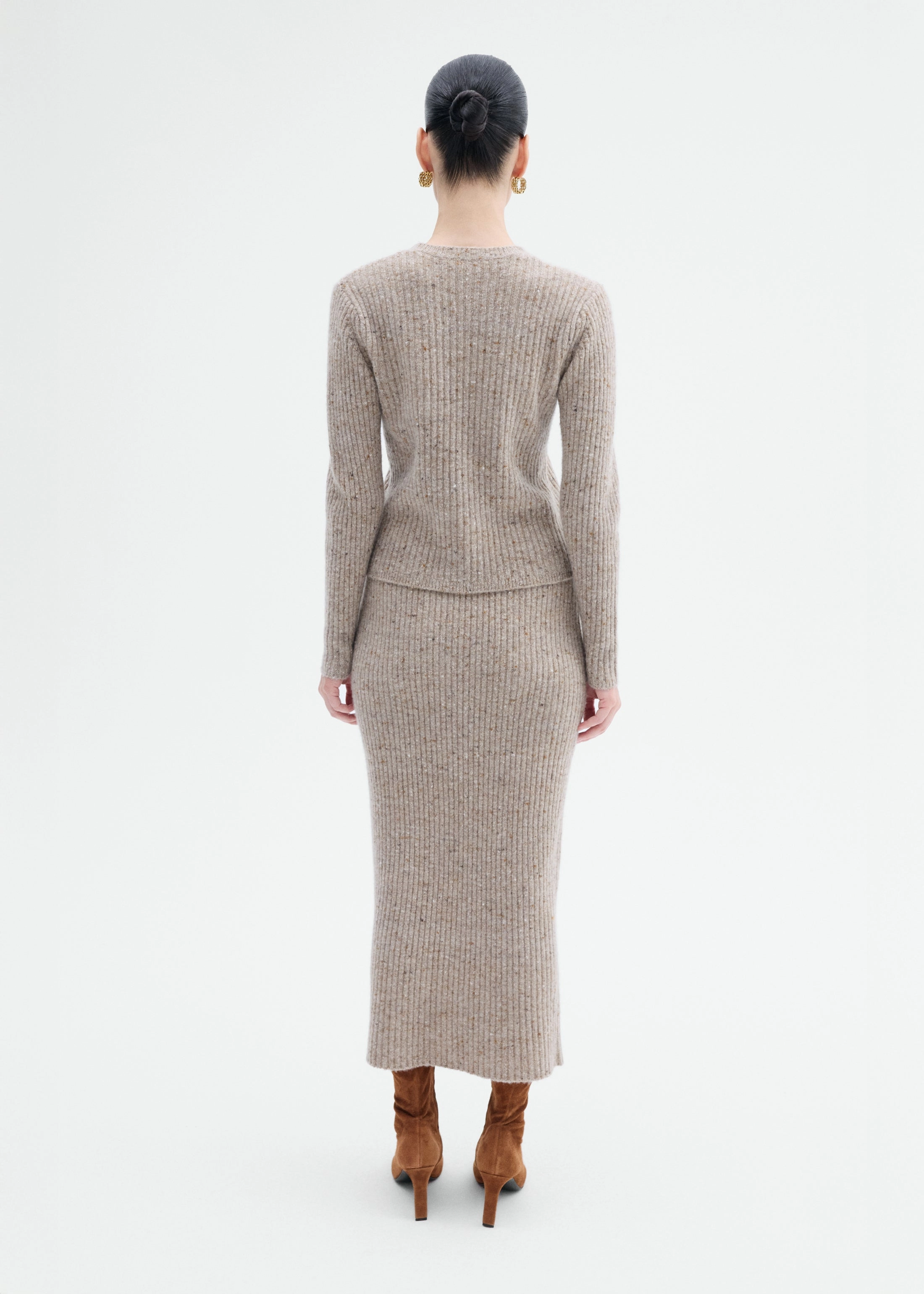 AntiSnag Surface MoistureWicking Textured Weave Fitted Long Sleeve Knit in Wool Cashmere - Antelope