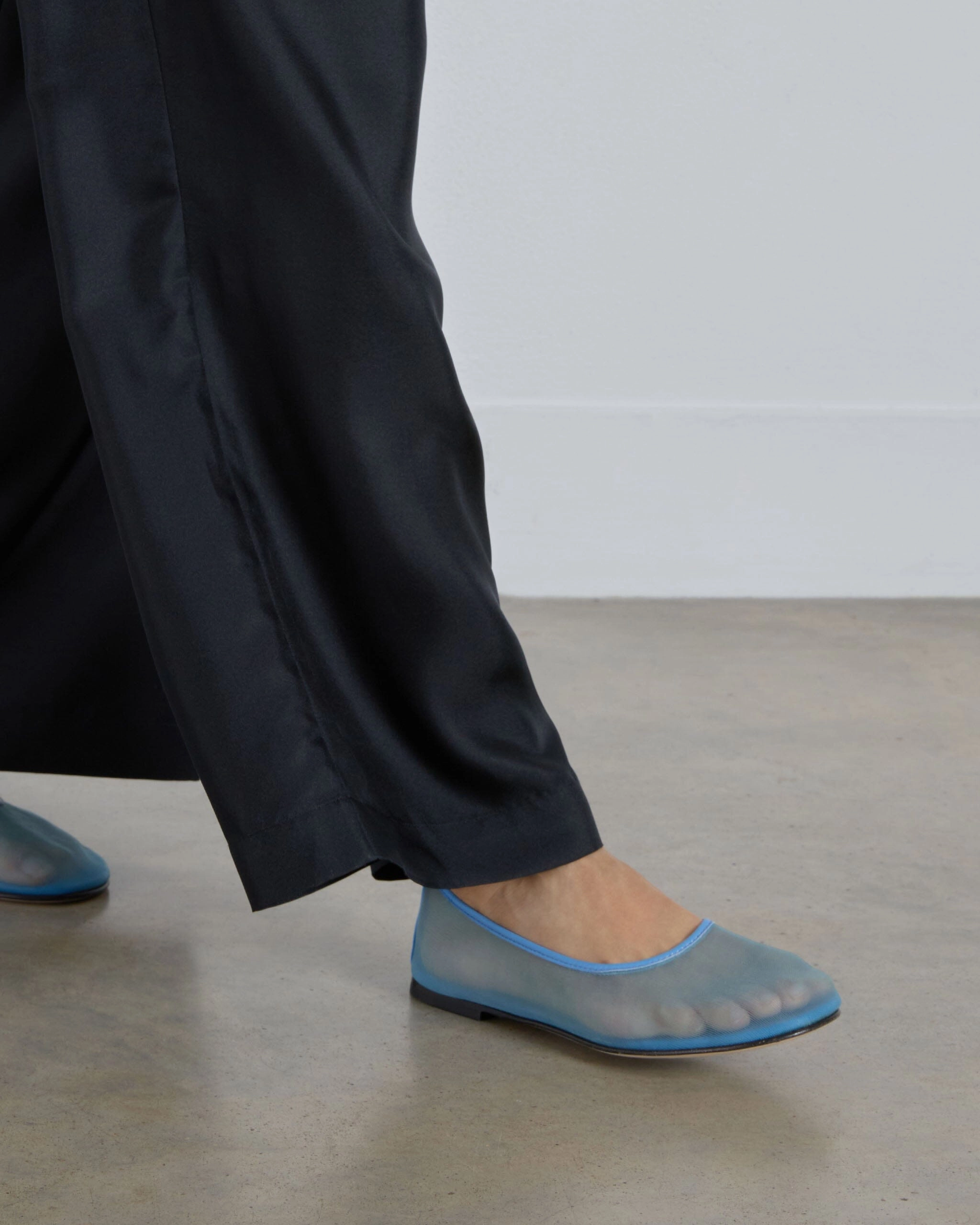 Balla Mesh, Blue Help Glow