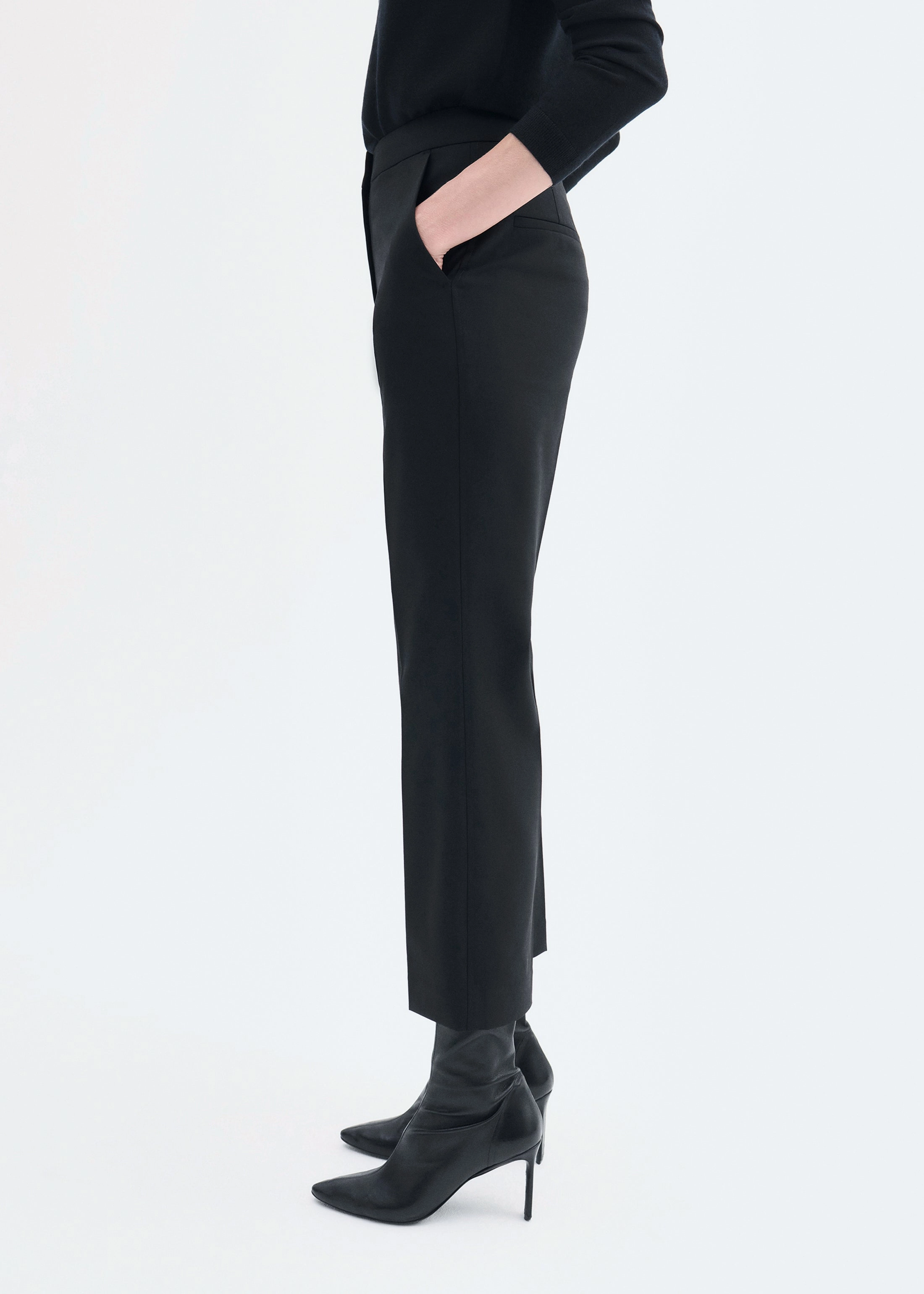 Versatile Waist Machine washable Cropped Cigarette Trouser in Virgin Wool - Black