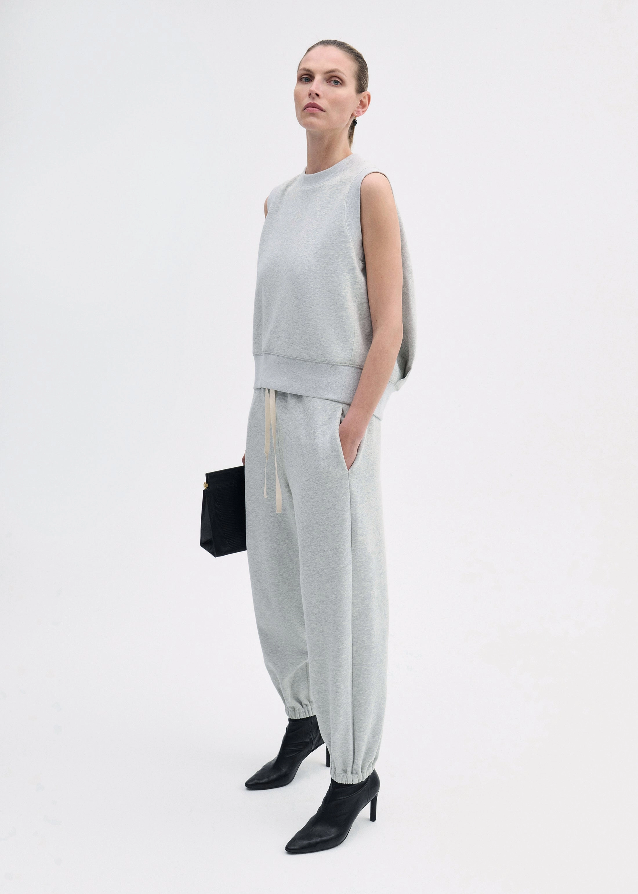 UltraSoftLining Sweat Resistant Scuba Jogger in Scuba Jersey - Heather Grey