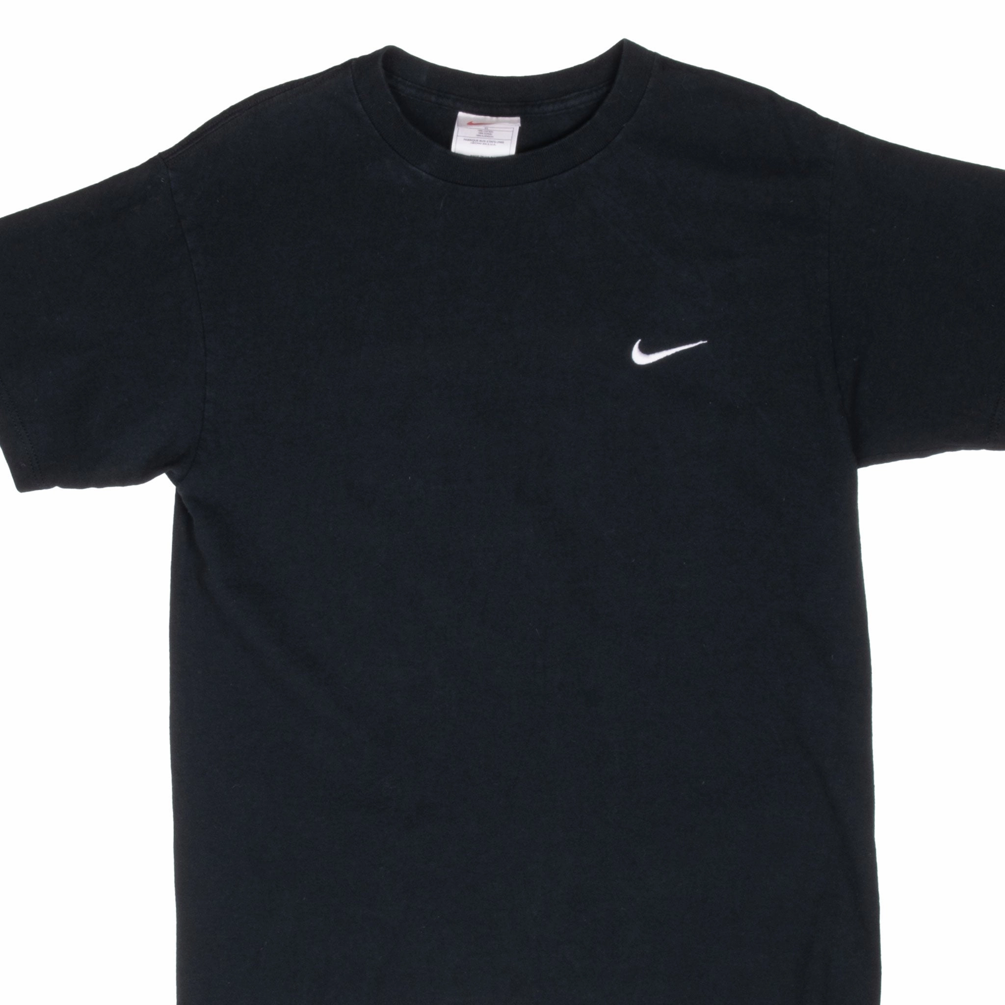 Relaxed Smart Minimal Look VINTAGE NIKE CLASSIC SWOOSH BLACK TEE SHIRT 1990S SMALL MADE IN USA