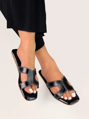 Irma Black Flats Y Strap Design