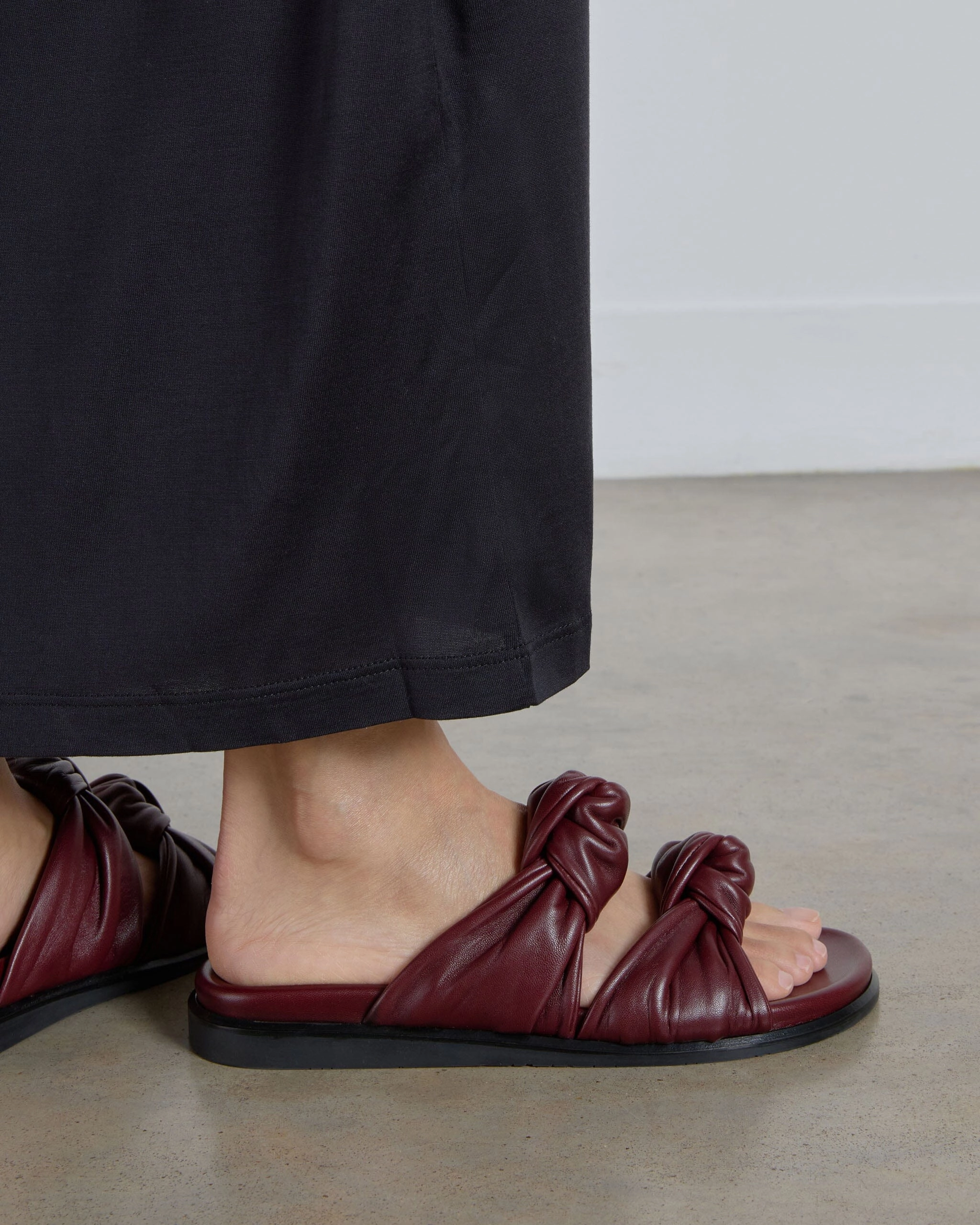 Tye Slide, Bordeaux Play Glow heel cup