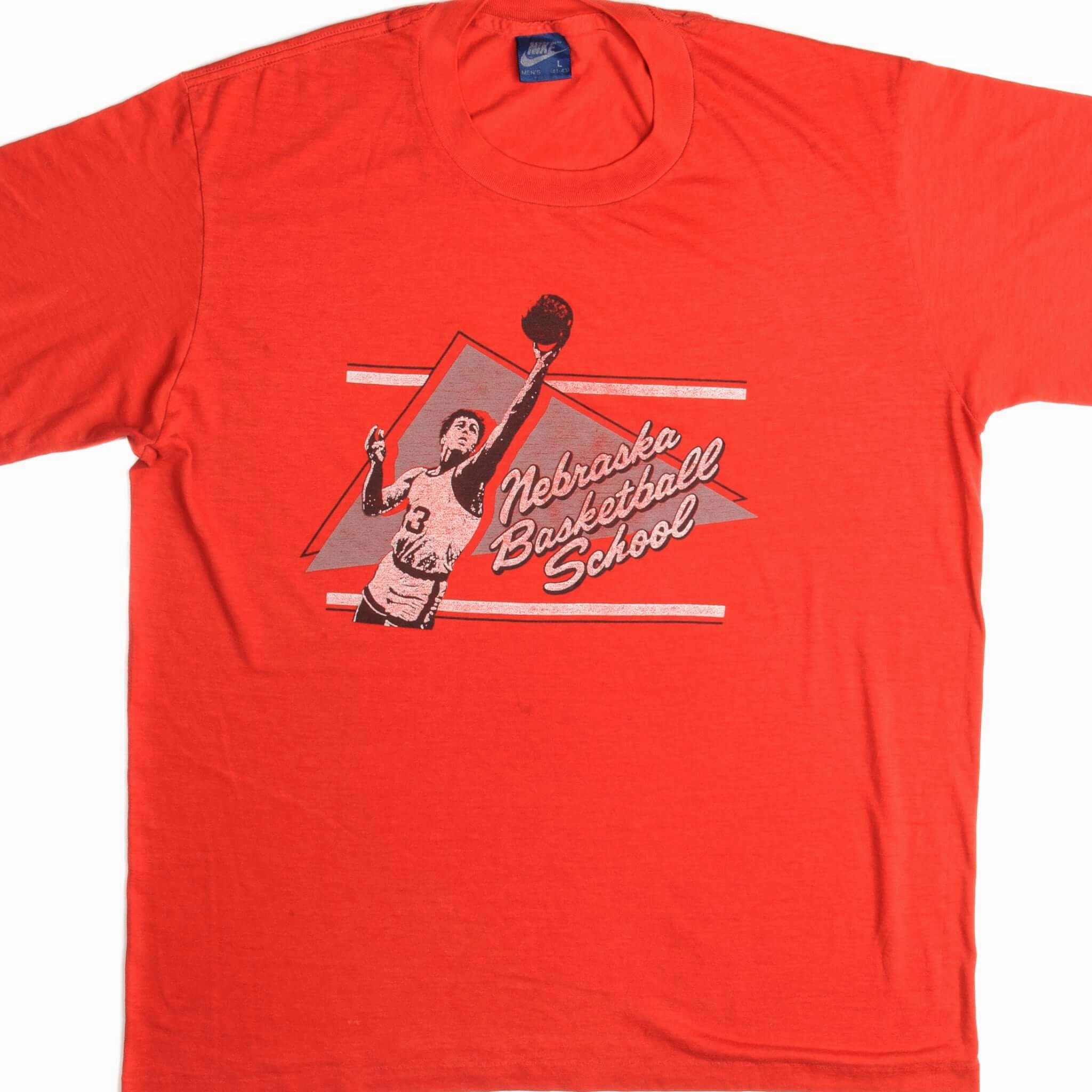 OdorResistant VINTAGE NIKE TEE SHIRT 1984-1987 SIZE LARGE MADE IN USA