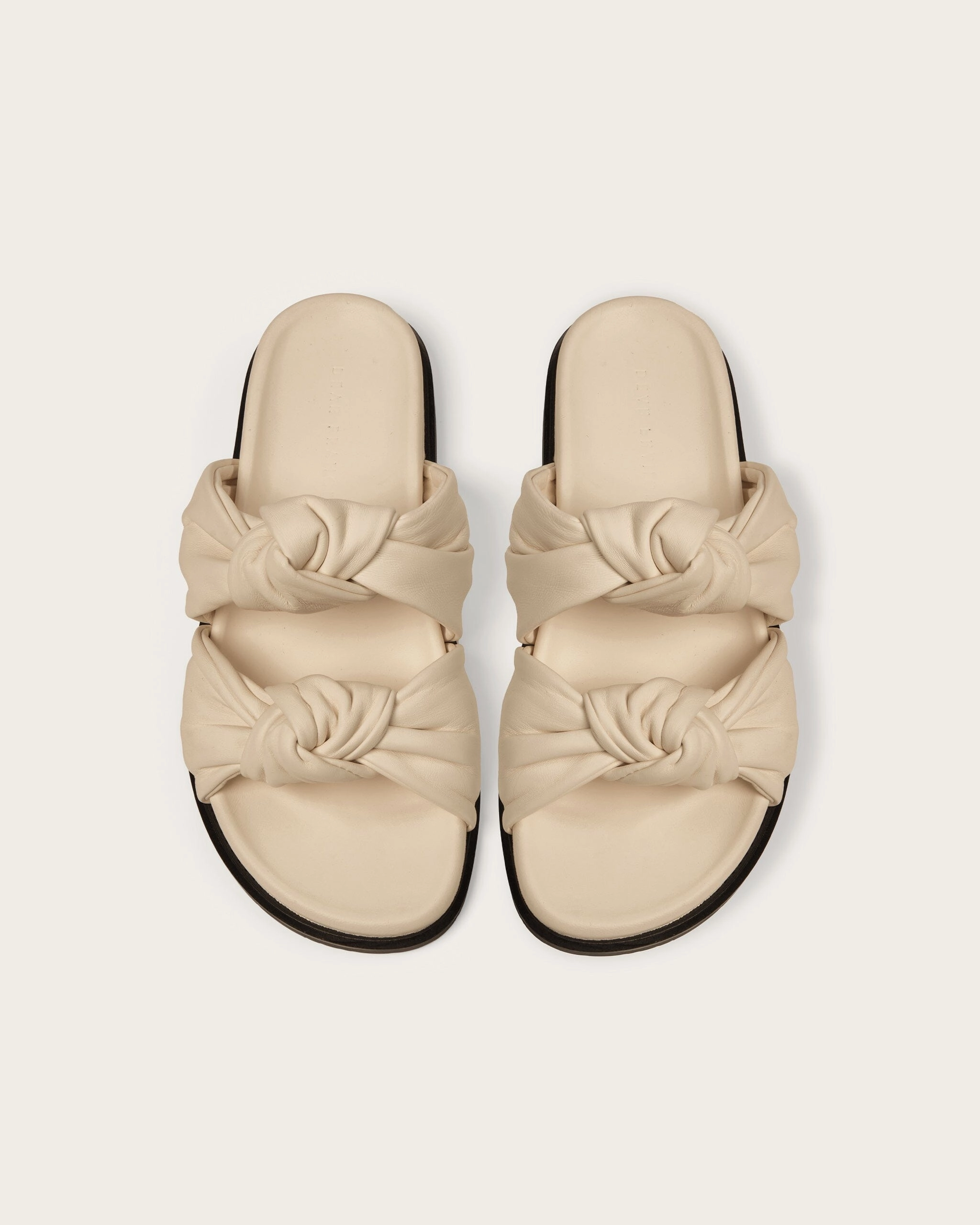 Ferry Dock Jog Glow Tye Slide, Clay