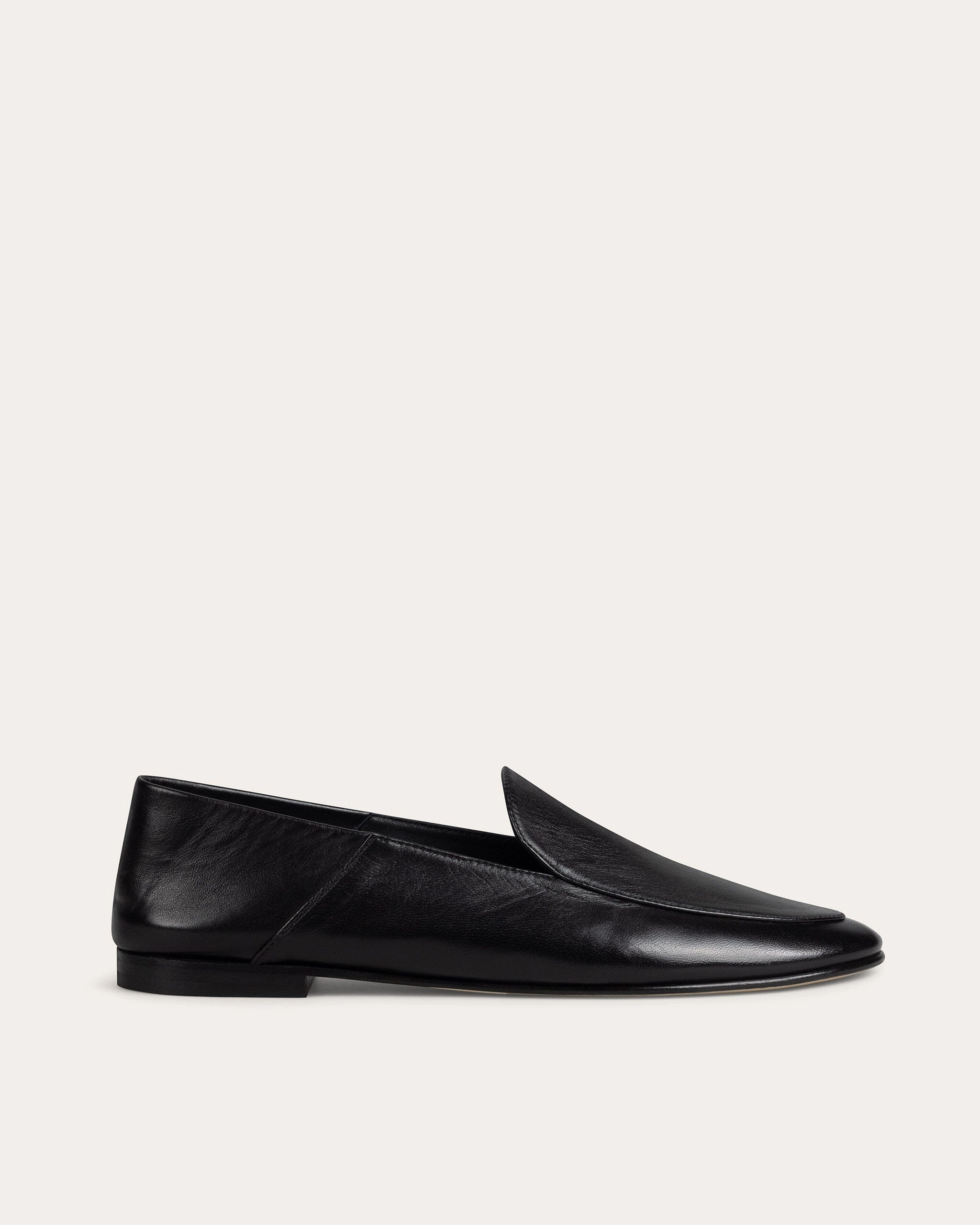 Walk Tour Relaxed Sole Gio Loafer, Black