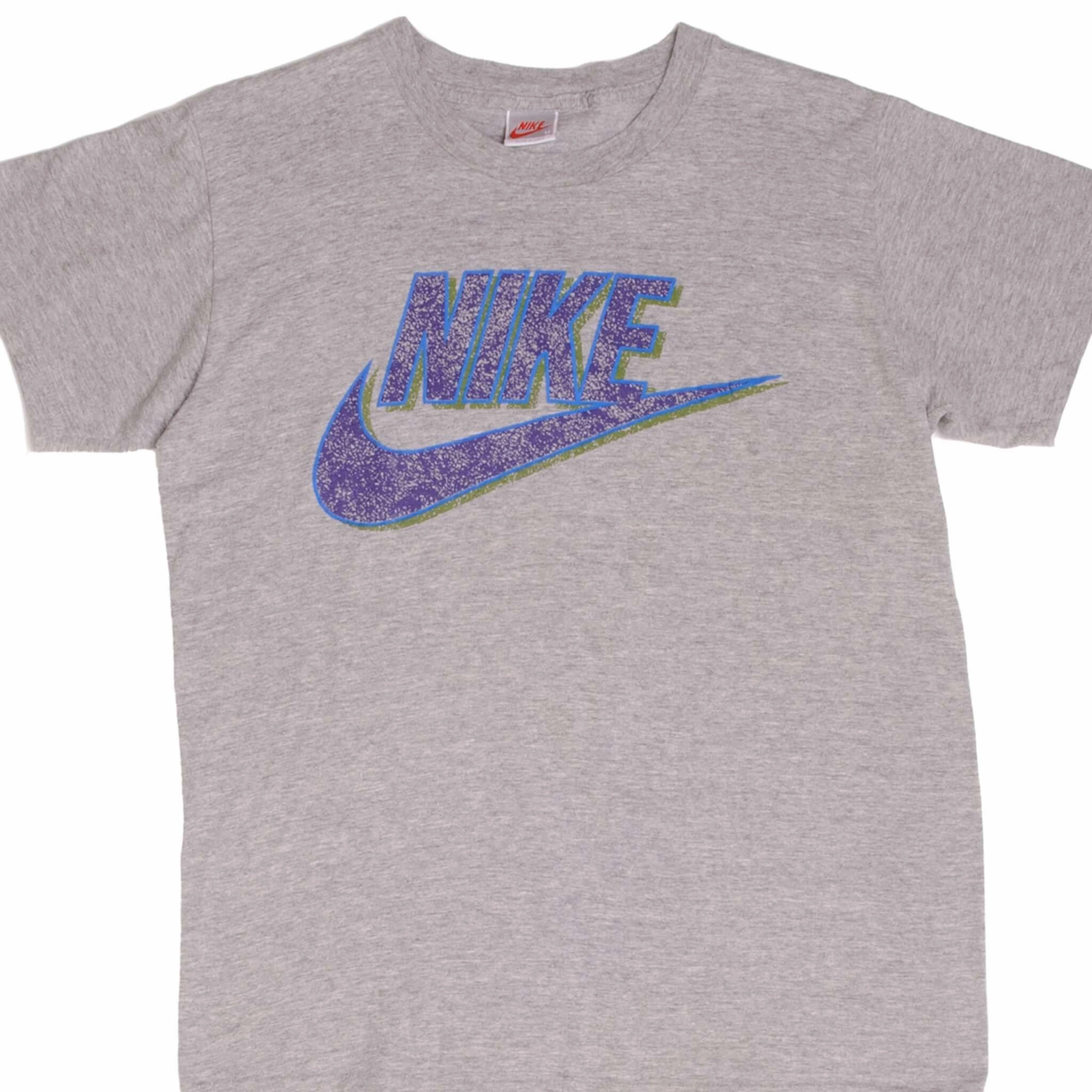 VINTAGE NIKE BIG LOGO EARLY 90S TEE SHIRT SIZE MEDIUM MADE IN USA On-the-Go Fashion