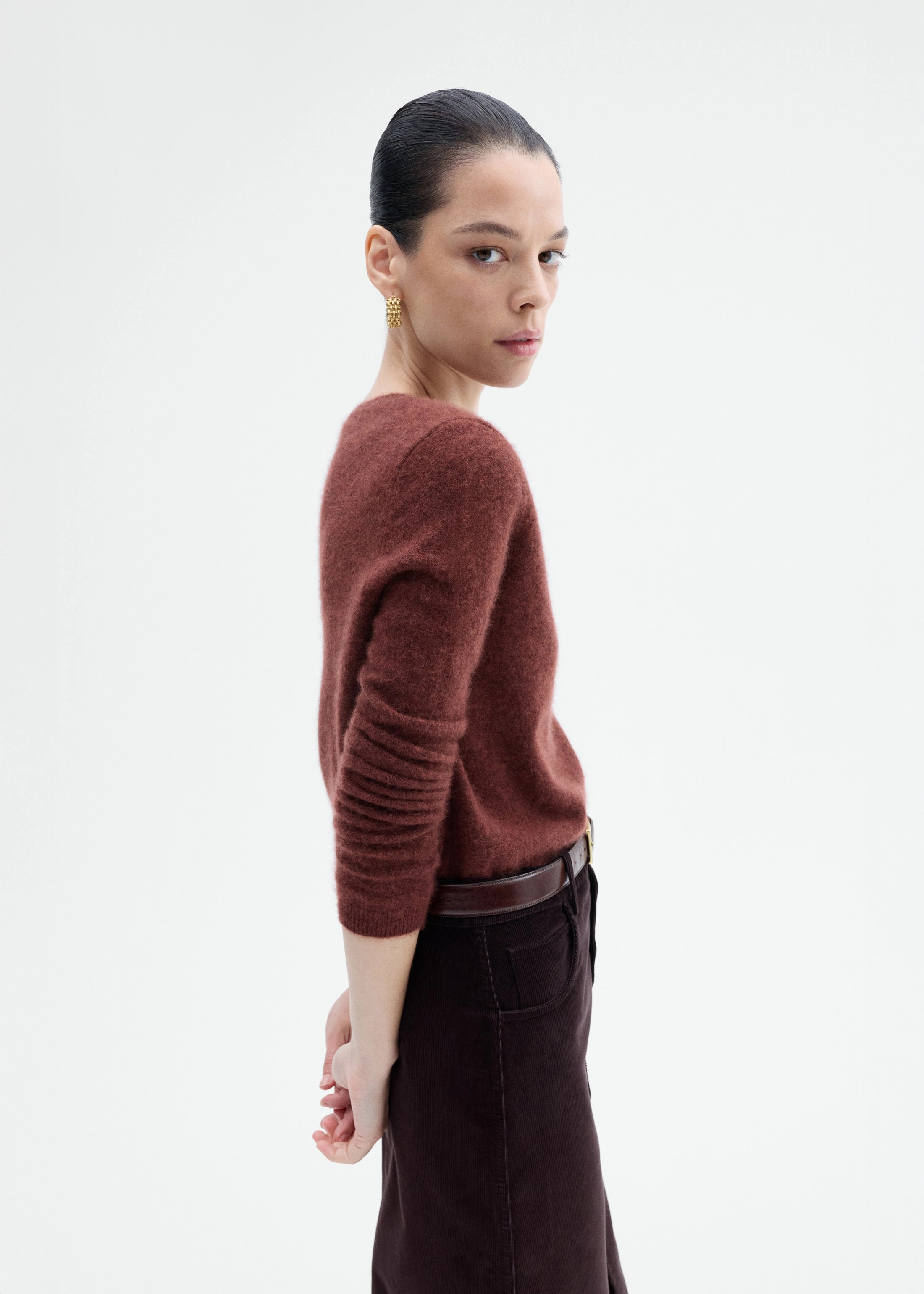 Long Sleeve Crew Sweater in Cashmere Silk - Brick LowProfile Stitching Compression Fit