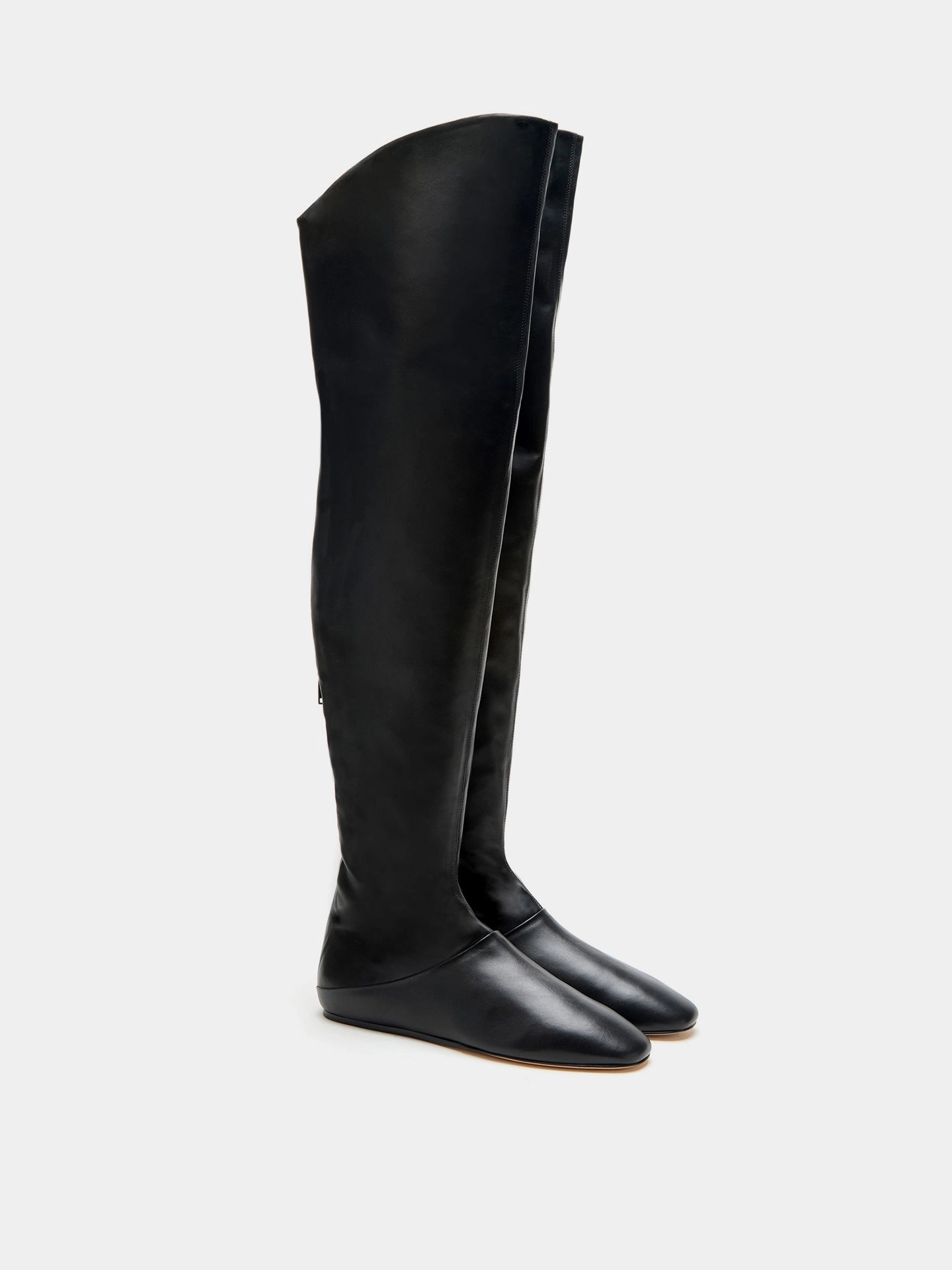 Mud Resistant Weekend Wanderer Luna Tall Boot / Black Leather