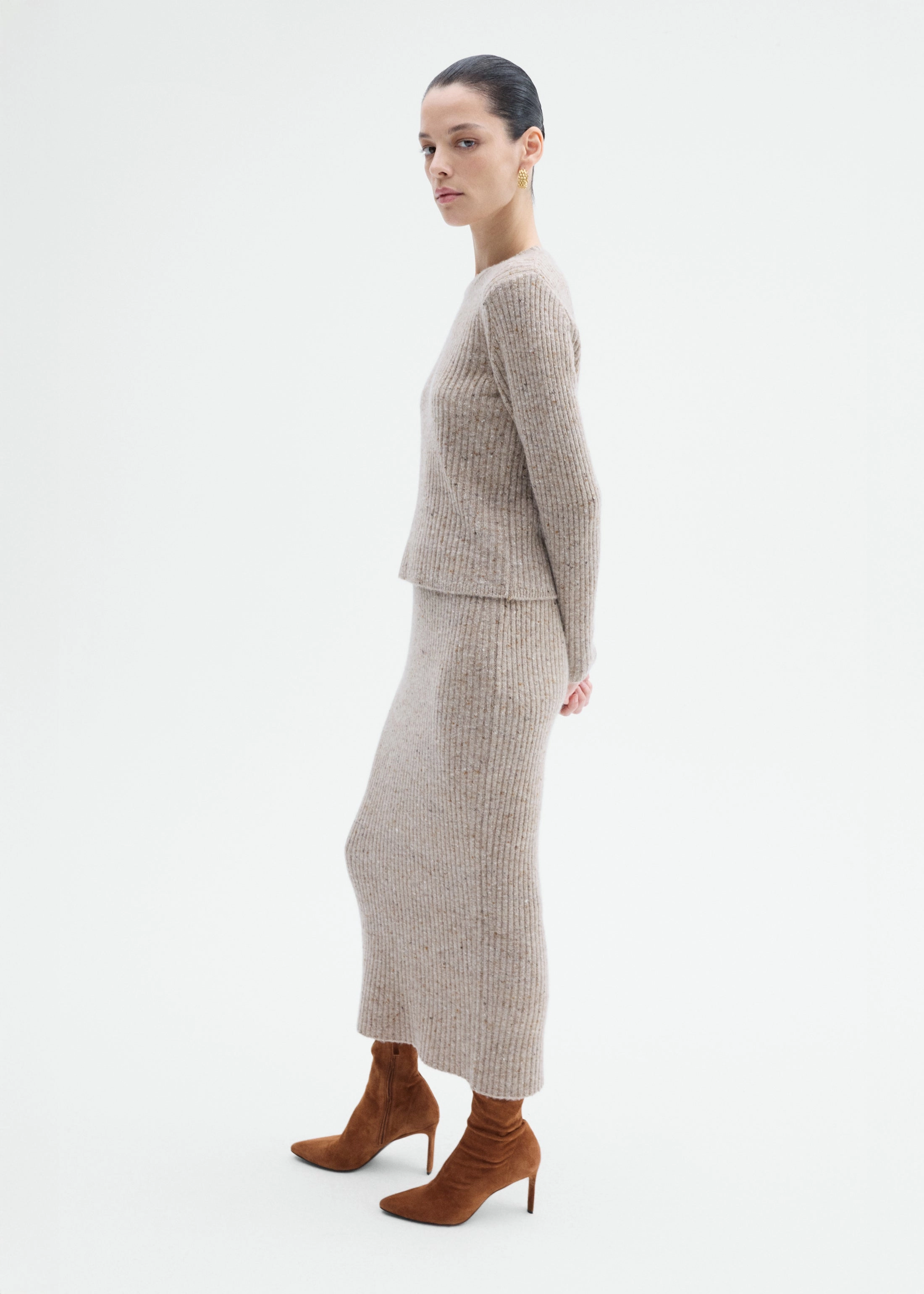 GarmentDyed Effect Effortless Style Midi Knit Skirt in Wool Cashmere - Antelope