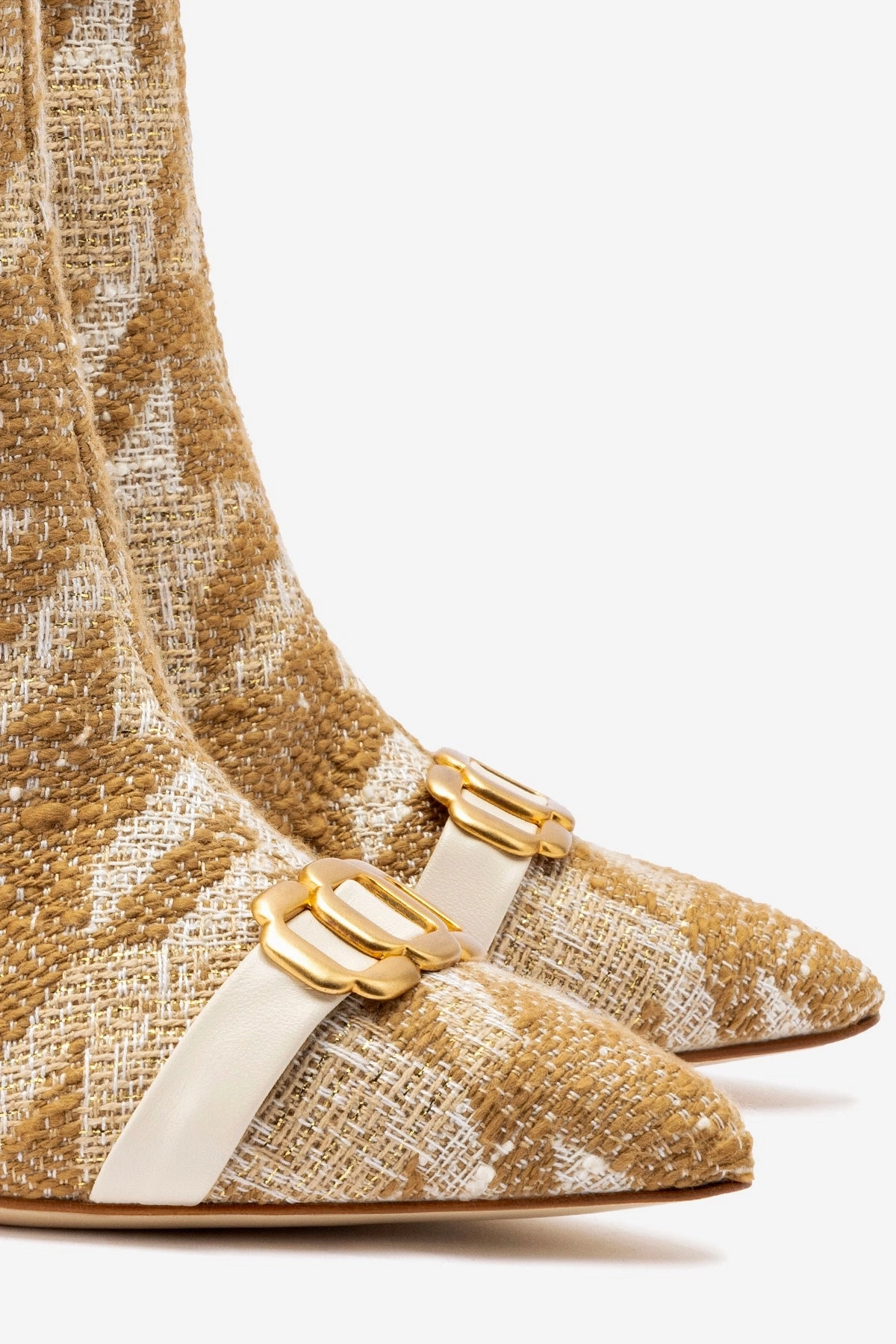 Extreme Comfort Farm Ready Mini Kate Boot In Latte Houndstooth Fabric