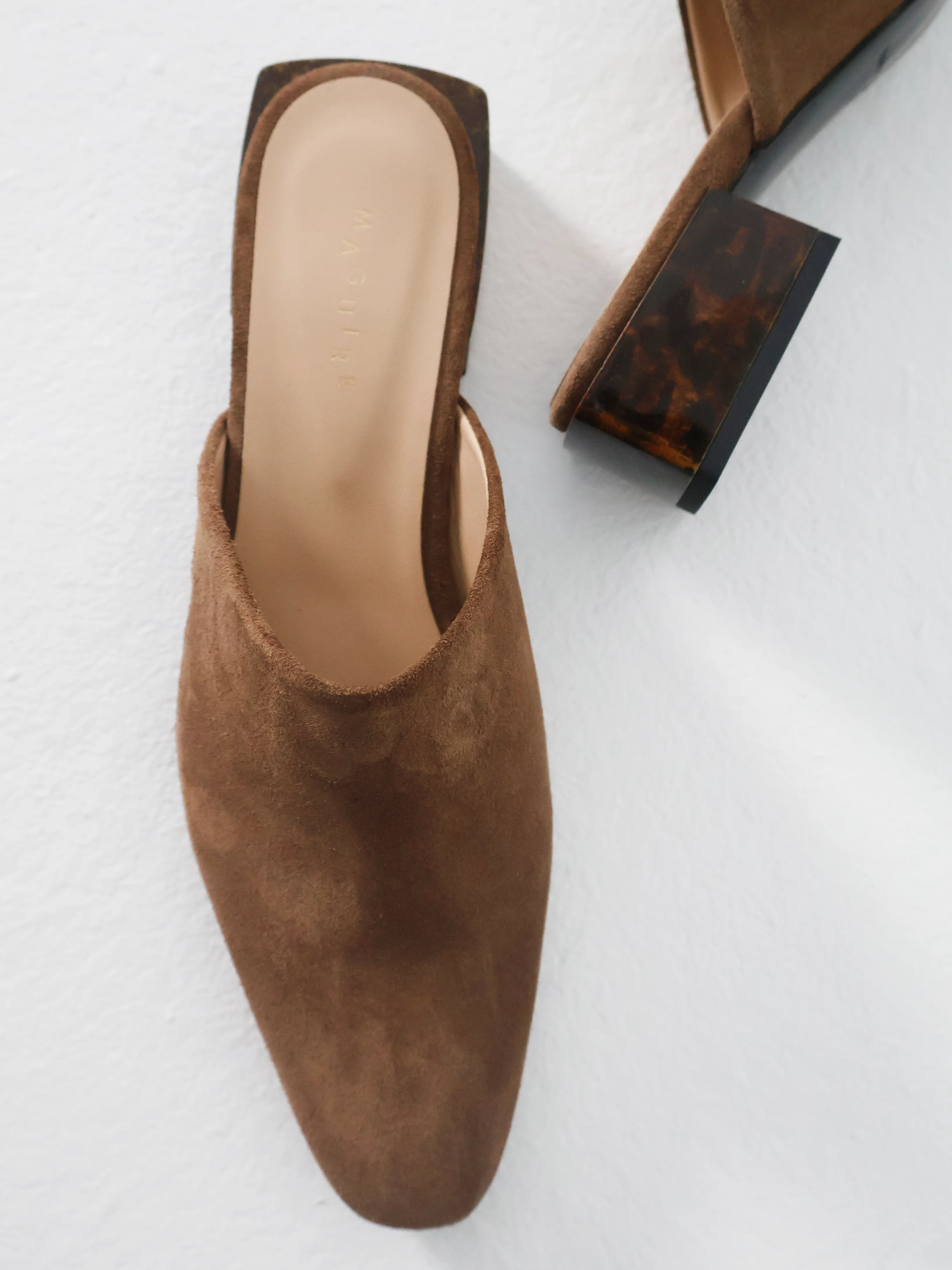 Unisex Fashion Clean Silhouette Navio Tan Suede Mule