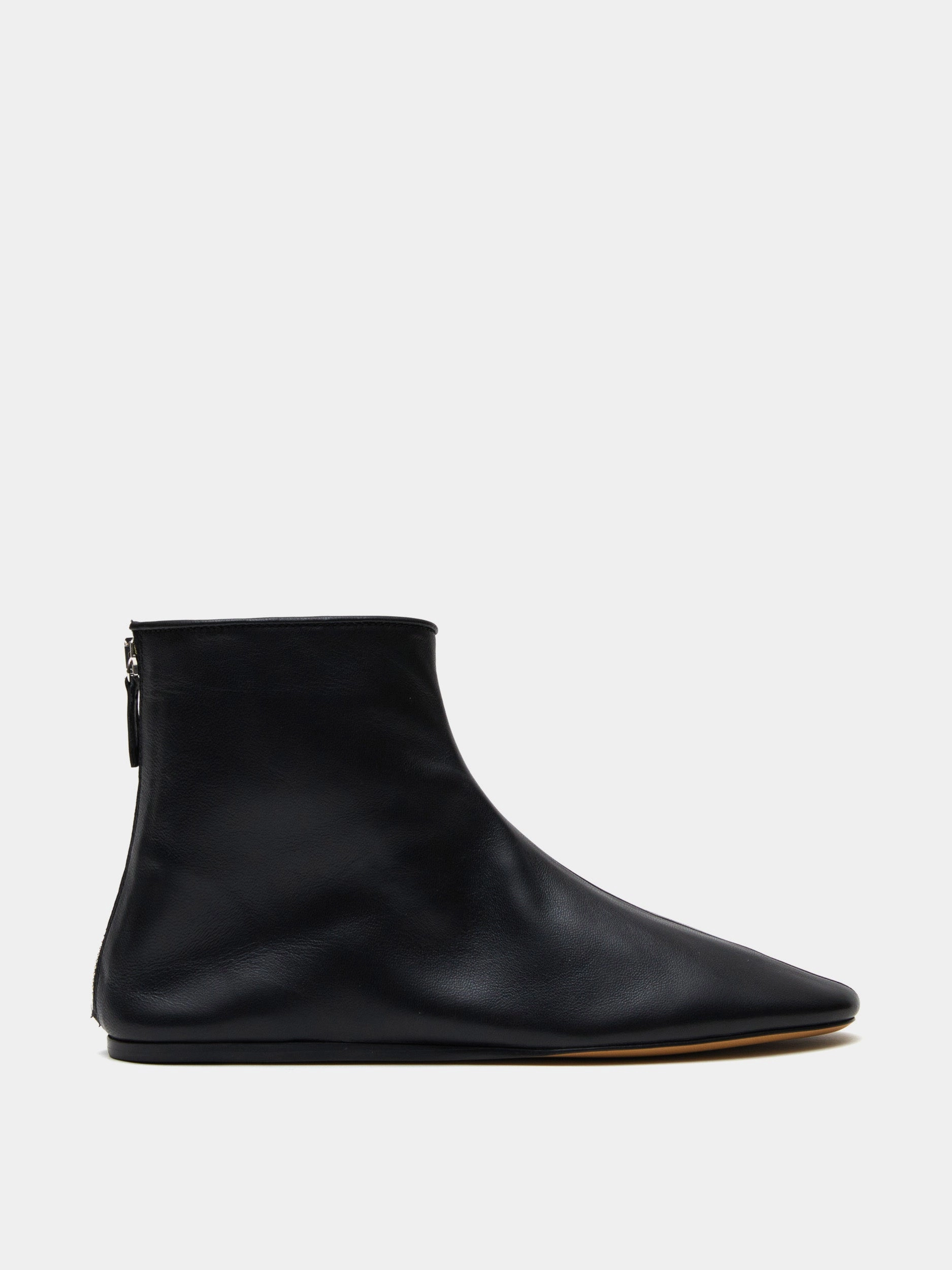 Luna Boot / Black Leather Water resistant upper heel cup
