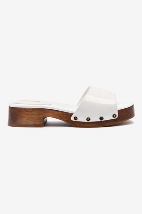 Zuzi Mule In White Patent Leather Core Style Pick Indoor Use