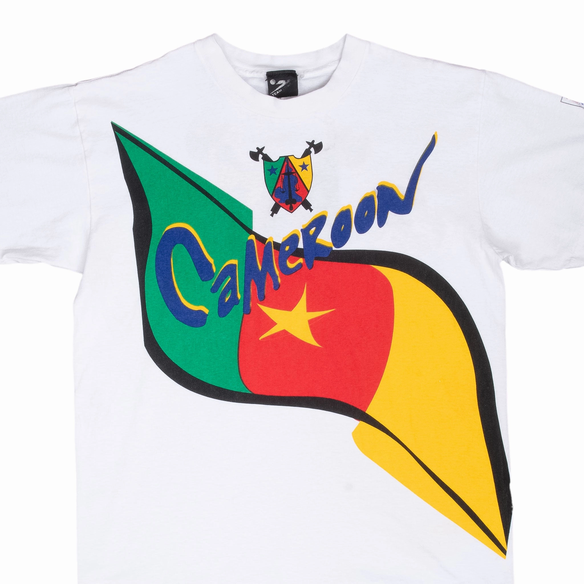 VINTAGE SOCCER WORLD CUP CAMEROON 1994 USA TEE SHIRT LARGE Thermoregulating Fabric Moisture Management Technology