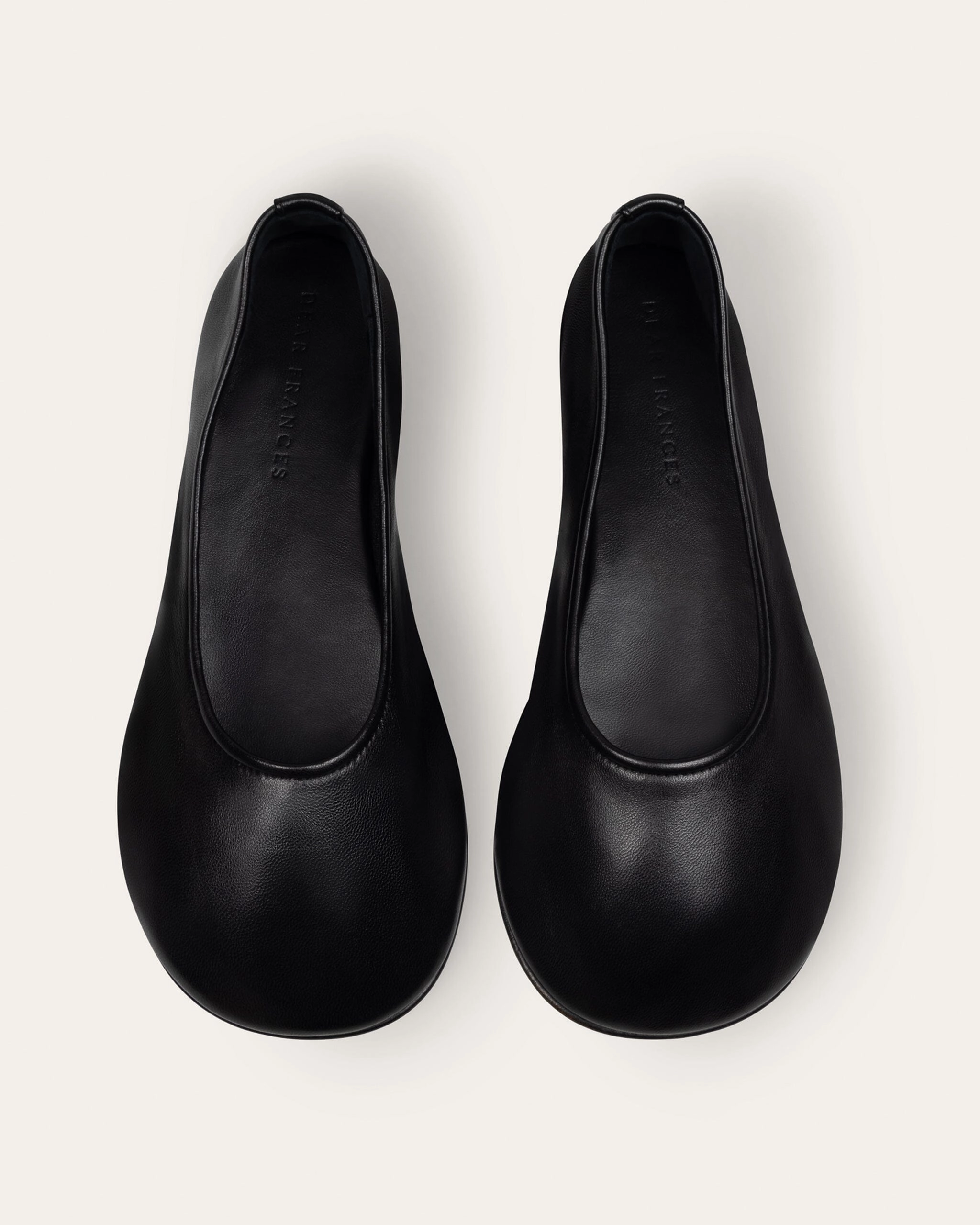 Rina Flat, Black Leather Runway Step