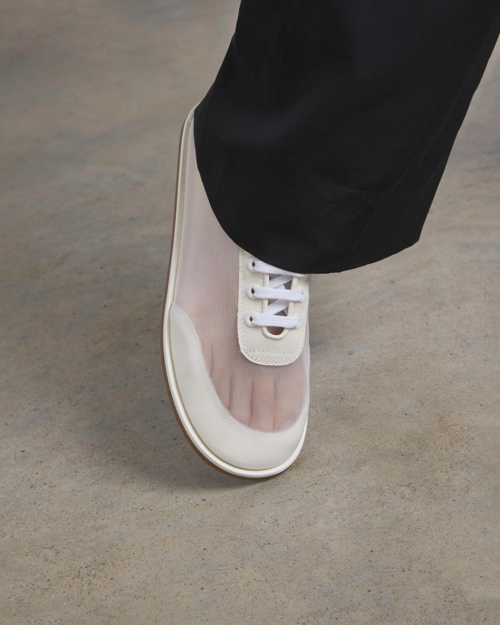 Balla Trainer, White Mesh Breathable