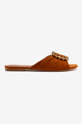 Coastal Breeze Chloe Gosselin by Larroud?? Nova Flat In Chestnut Suede