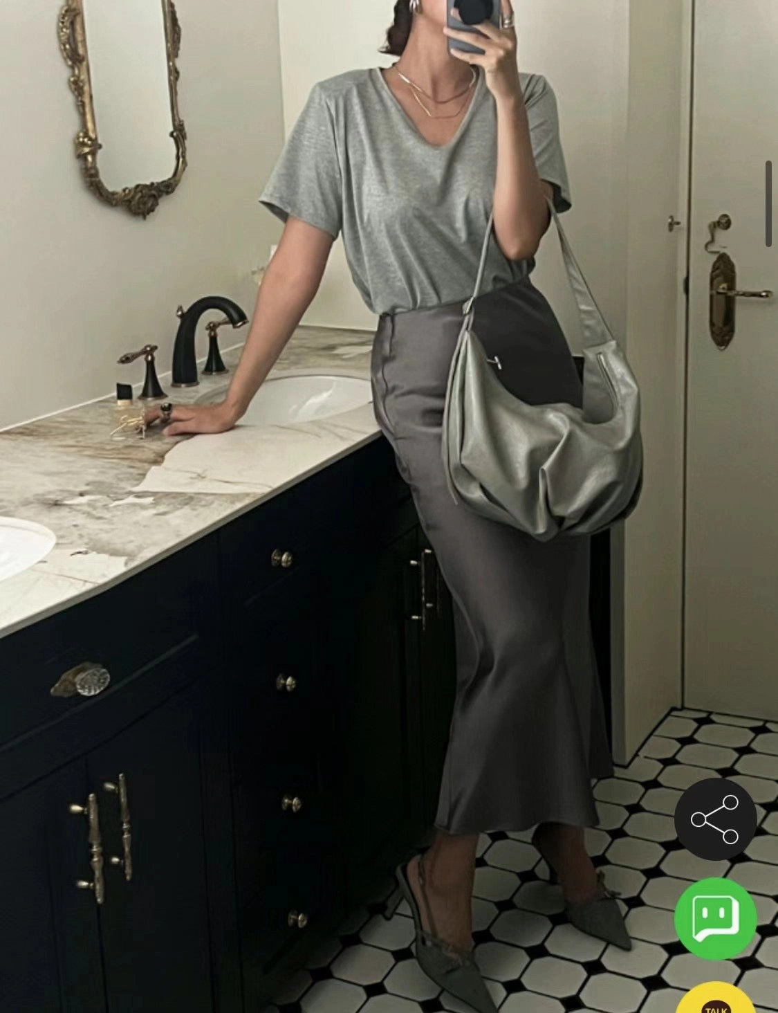 Streetwear 1017 Vienna Satin Skirt  (*SHOWROOM ??DISPLAY)