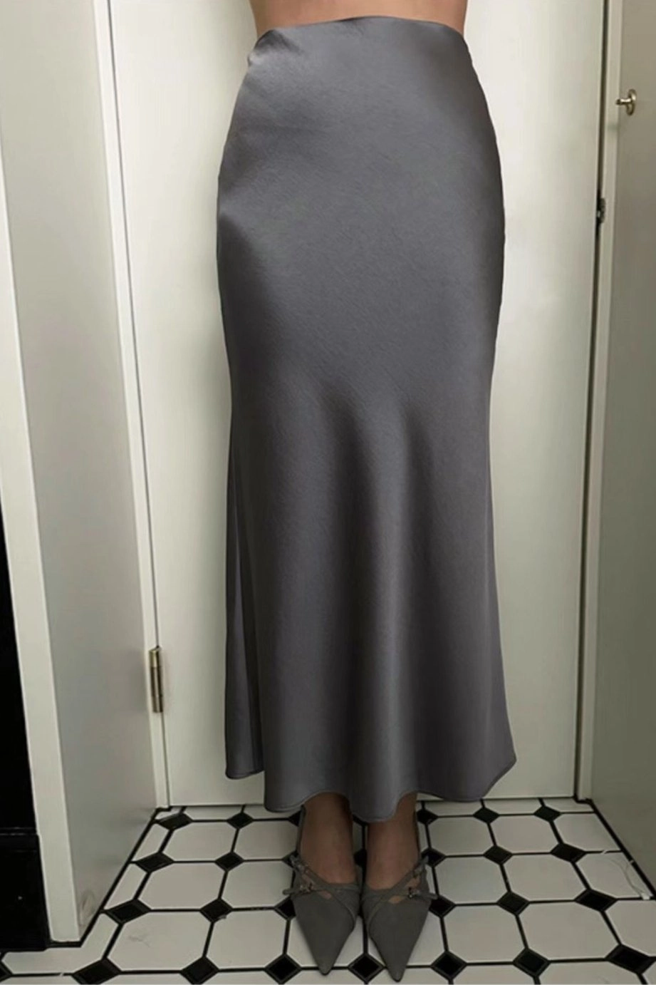 Anti Snag Fabric Mesh Ventilation Zones 1017 Vienna Satin Skirt  (*SHOWROOM ??DISPLAY)