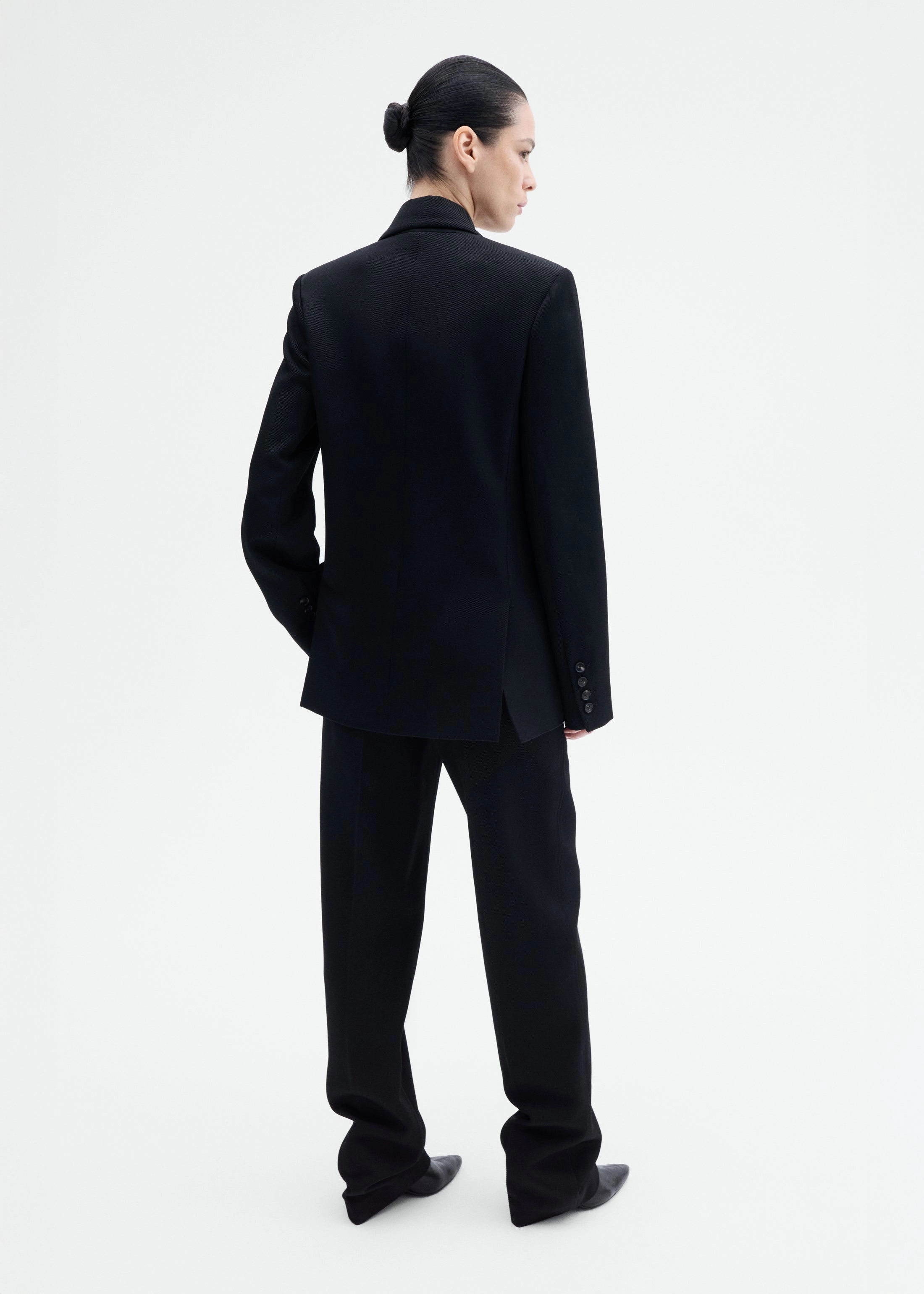 Stretchable Panels Eco Friendly Material Textured Tuxedo Blazer in Virgin Wool - Black