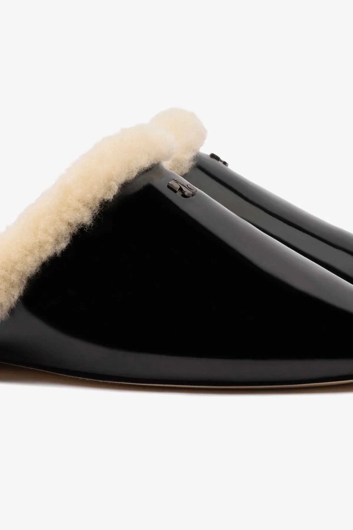 Venice Flat Mule In Black Patent Leather And Natural Shearling All Day