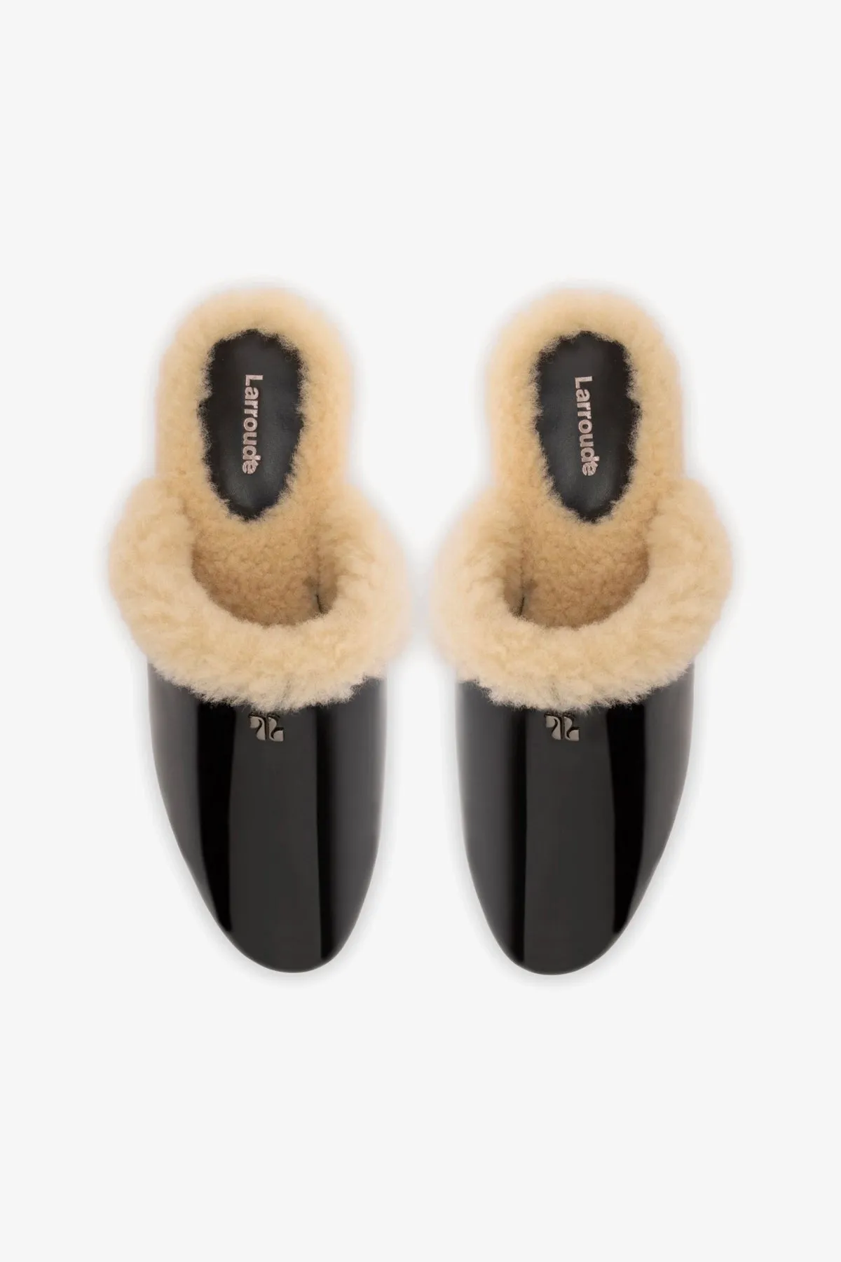 Venice Flat Mule In Black Patent Leather And Natural Shearling Backyard Style