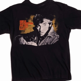 MinimalistDesign Sleek Design VINTAGE BRUCE SPRINGSTEEN & THE E STREET BAND TEE SHIRT 1985 SMALL MADE IN USA
