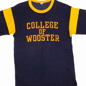 Casual and cool Drop Shoulder Design VINTAGE COLLEGE OF WOOSTER TEE SHIRT 1970s SIZE SMALL MADE IN USA