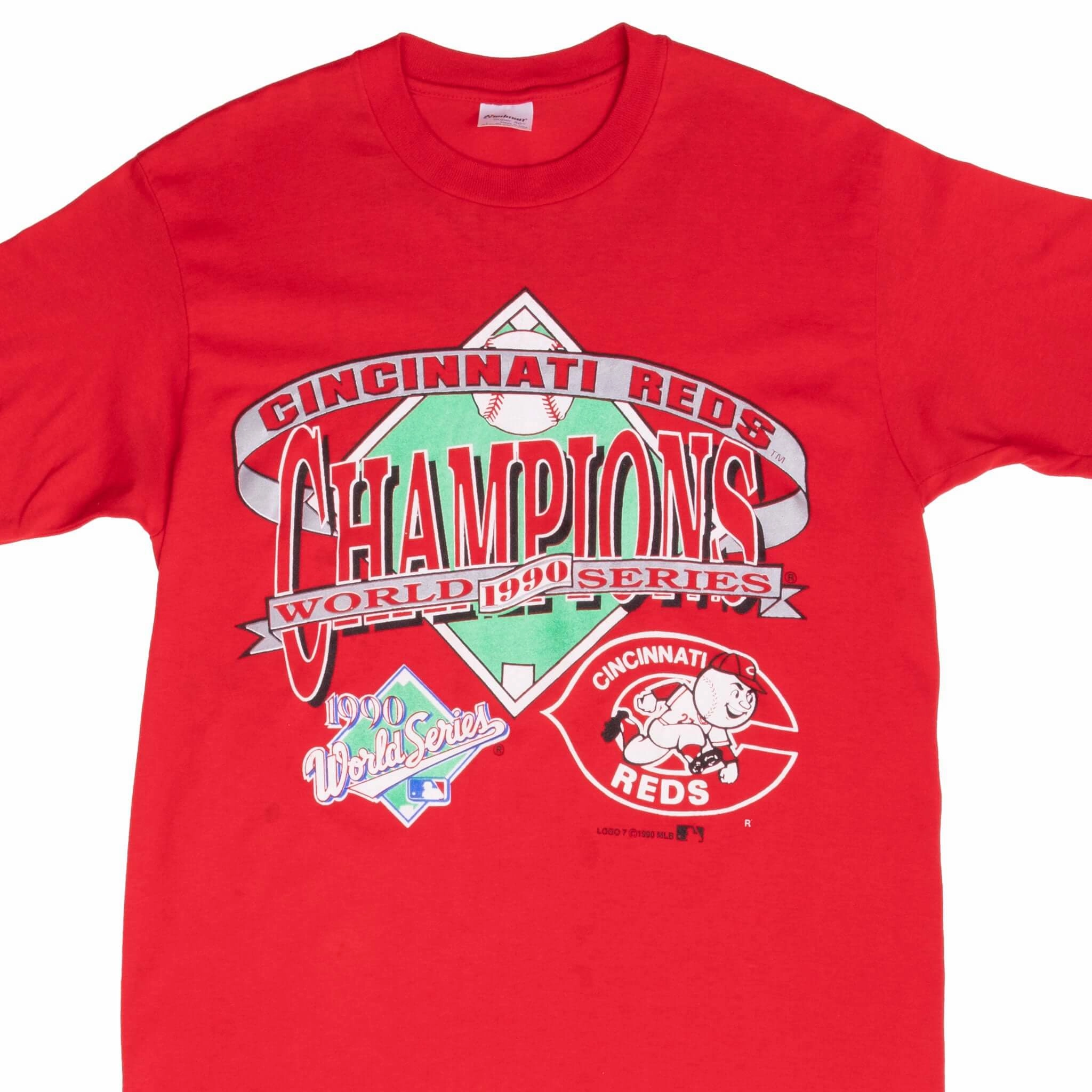 Light and Breezy VINTAGE MLB CINCINNATI REDS WORLD CHAMPIONS TEE SHIRT 1990 MEDIUM MADE IN USA