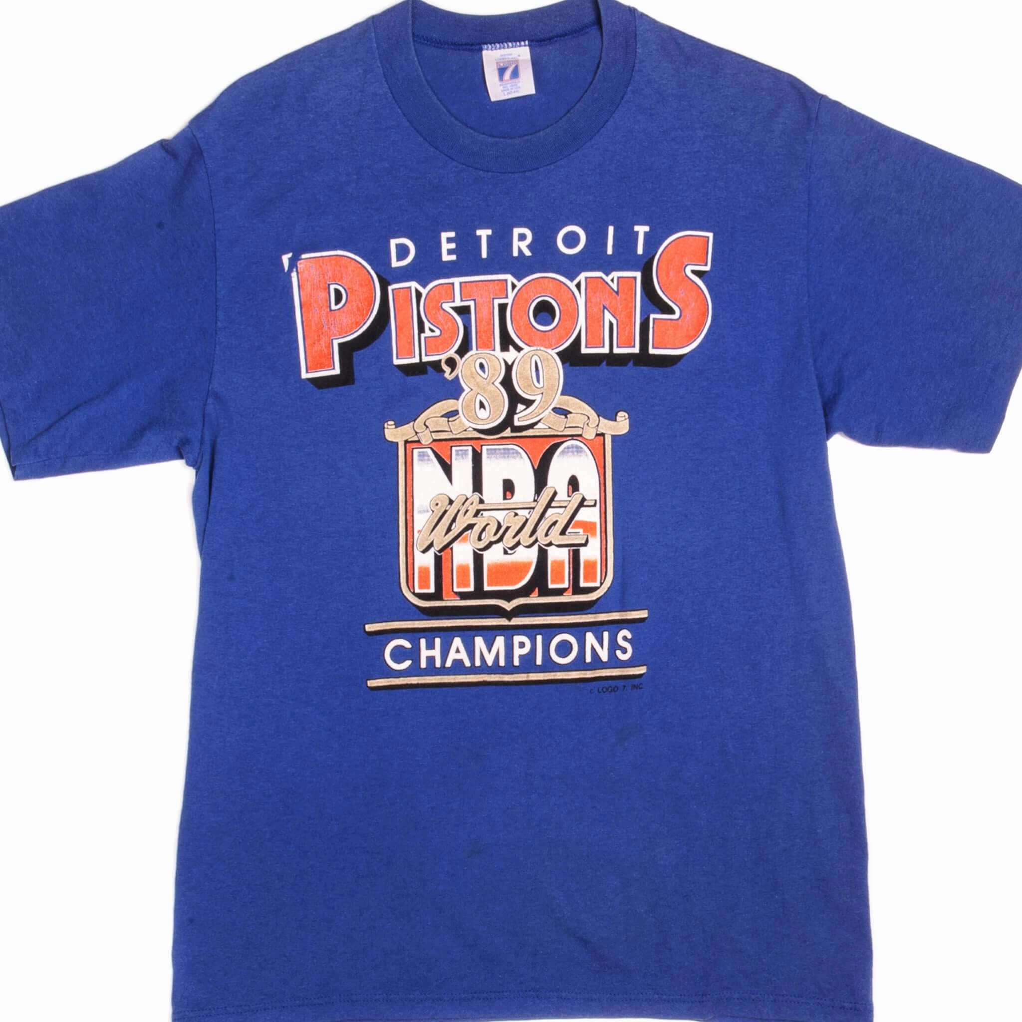 VINTAGE NBA DETROIT PISTONS WORLD CHAMPIONS TEE SHIRT 1989 MEDIUM MADE IN USA Effortless Look Fresh Outfit Style