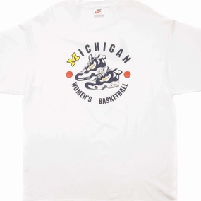 VINTAGE NCAA NIKE MICHIGAN WOMAN BASKETBALL BIG SWOOSH 1990S TEE SHIRT LARGE Effortless Comfort Wear