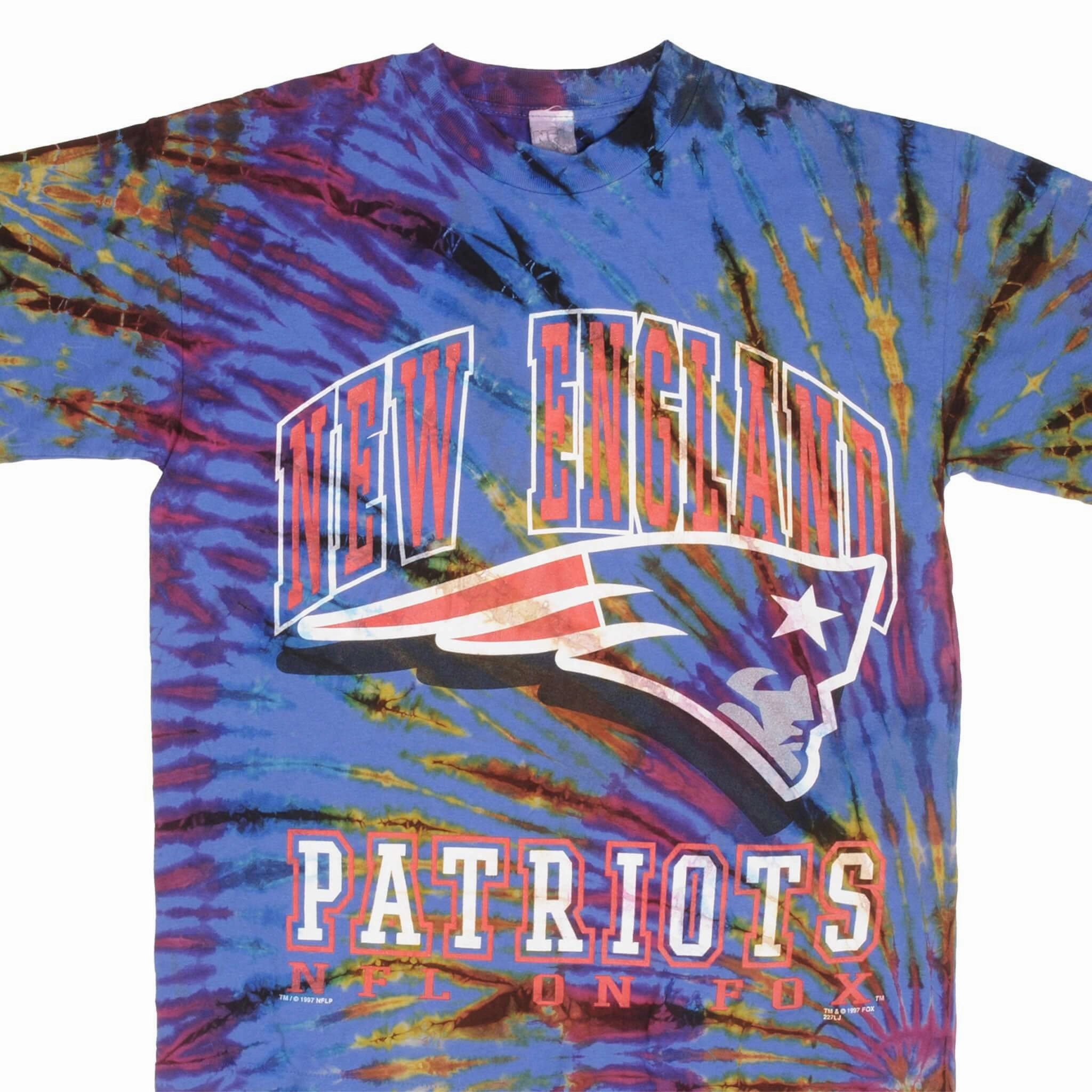 Spring Freshness Relaxed Torso Fit VINTAGE NFL TIE DYE NEW ENGLAND PATRIOTS TEE SHIRT 1997 SIZE LARGE MADE IN USA