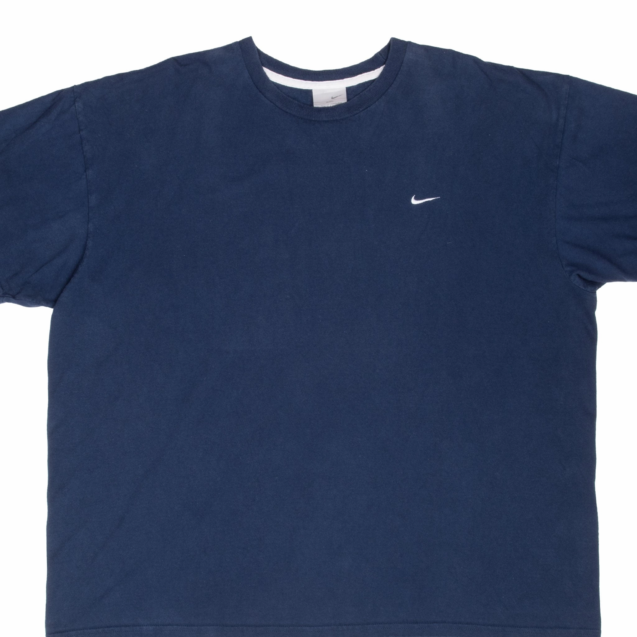 VINTAGE NIKE CLASSIC SWOOSH NAVY BLUE TEE SHIRT 2000S 2XL Weekend Style Trend