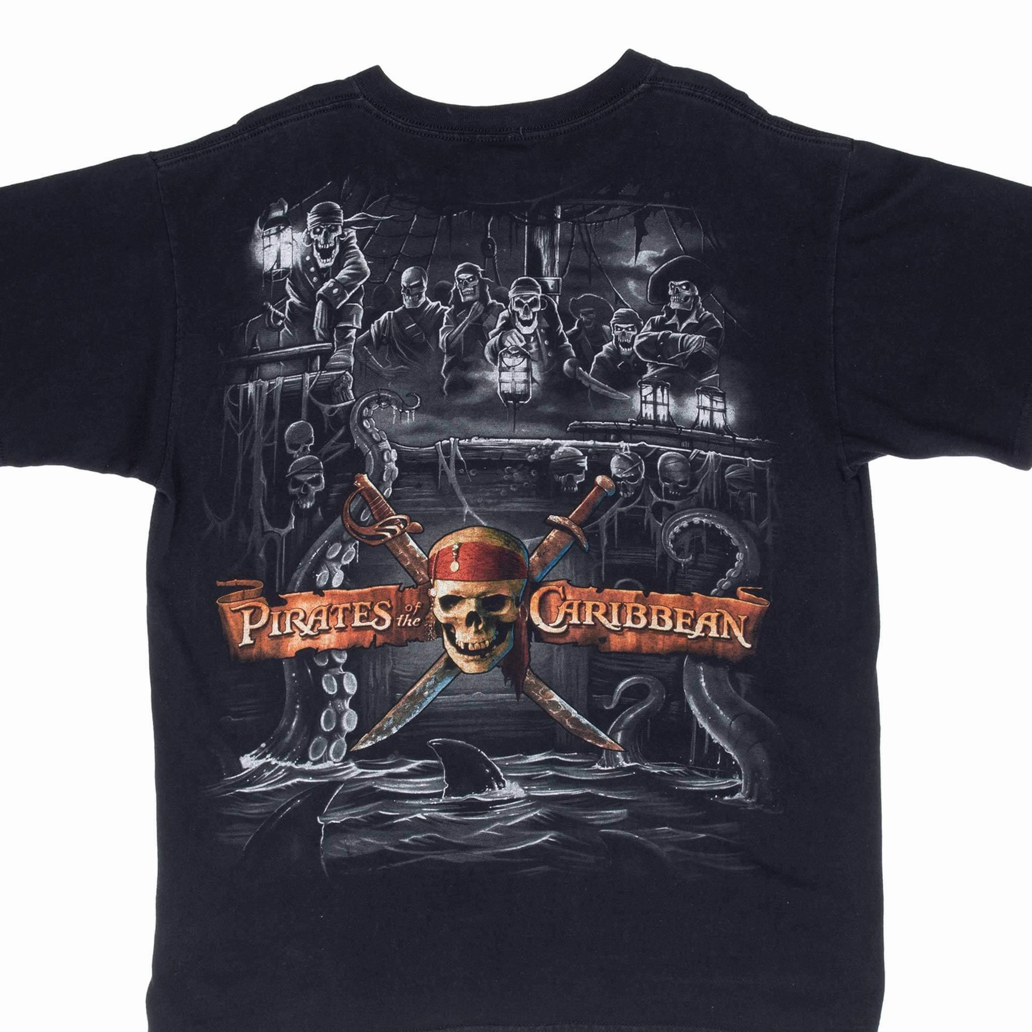 Perfect for Any Outfit VINTAGE PIRATES OF THE CARIBBEAN DISNEY TEE SHIRT 2000S LARGE