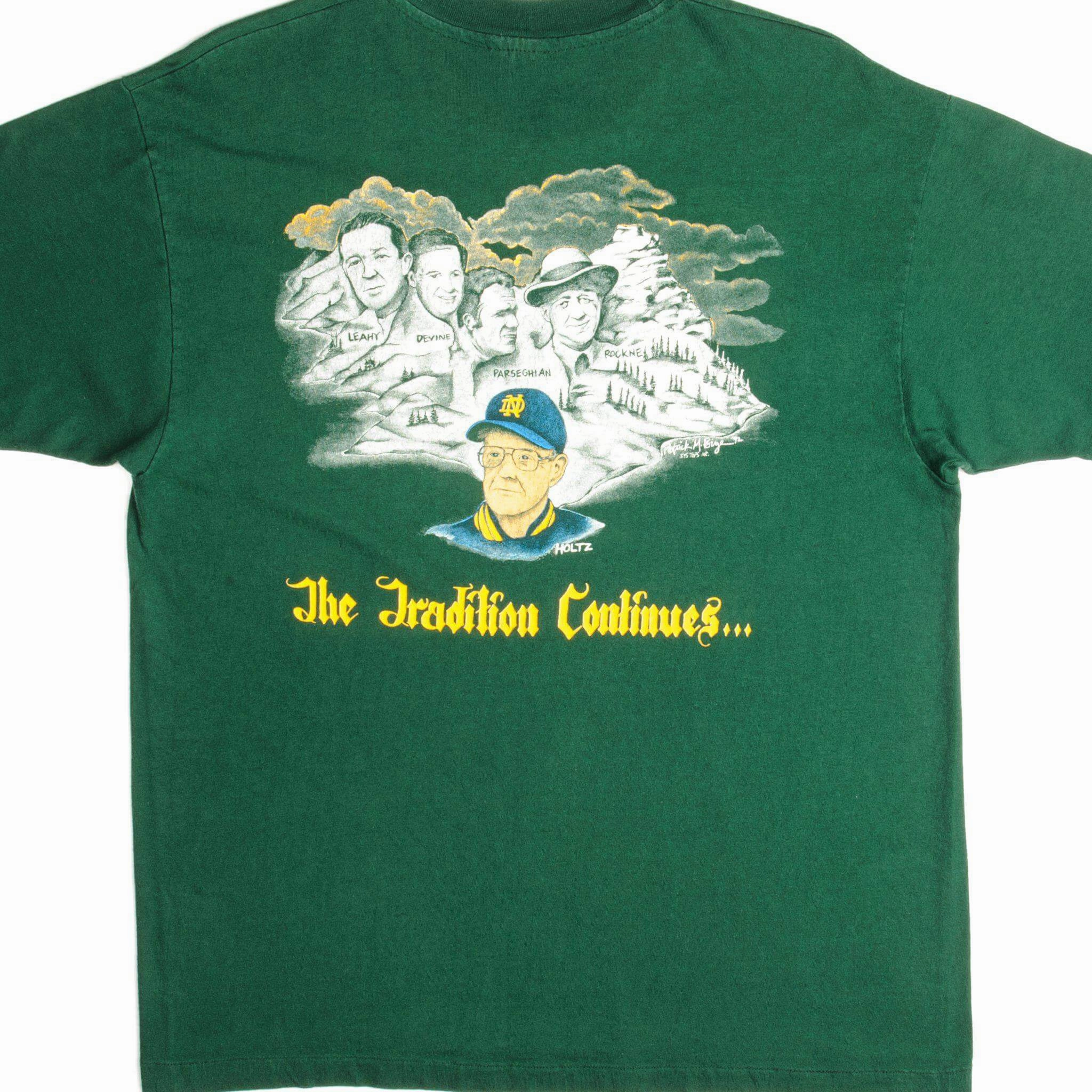 VINTAGE NOTRE DAME FOOTBALL TEE SHIRT 1990s SIZE XL MADE IN USA Soft Knit
