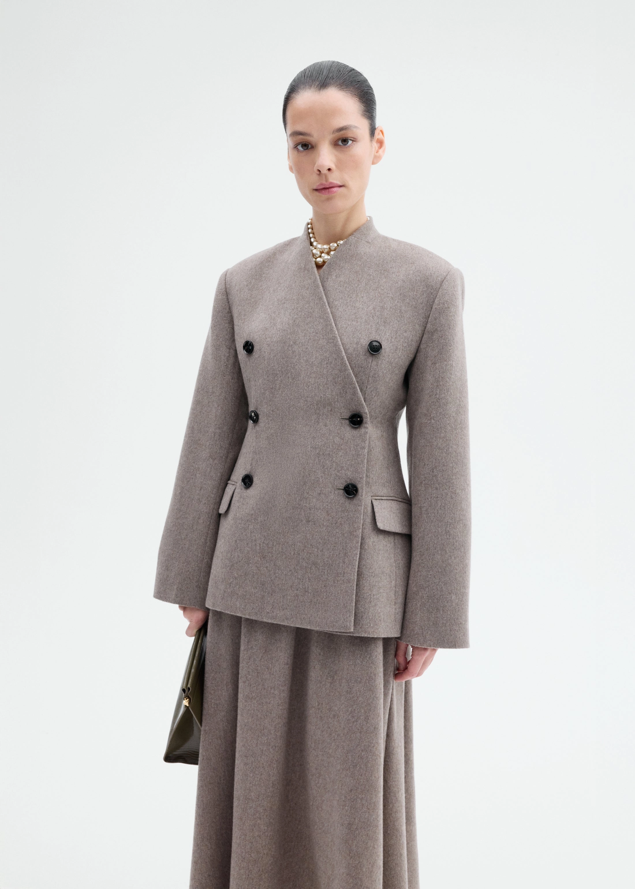 Sculptural Collarless Blazer in Wool Cashmere - Oatmeal Clock