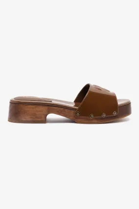 Zuzi Mule In Burnt Umber Patent Leather Smart Look Street Ready